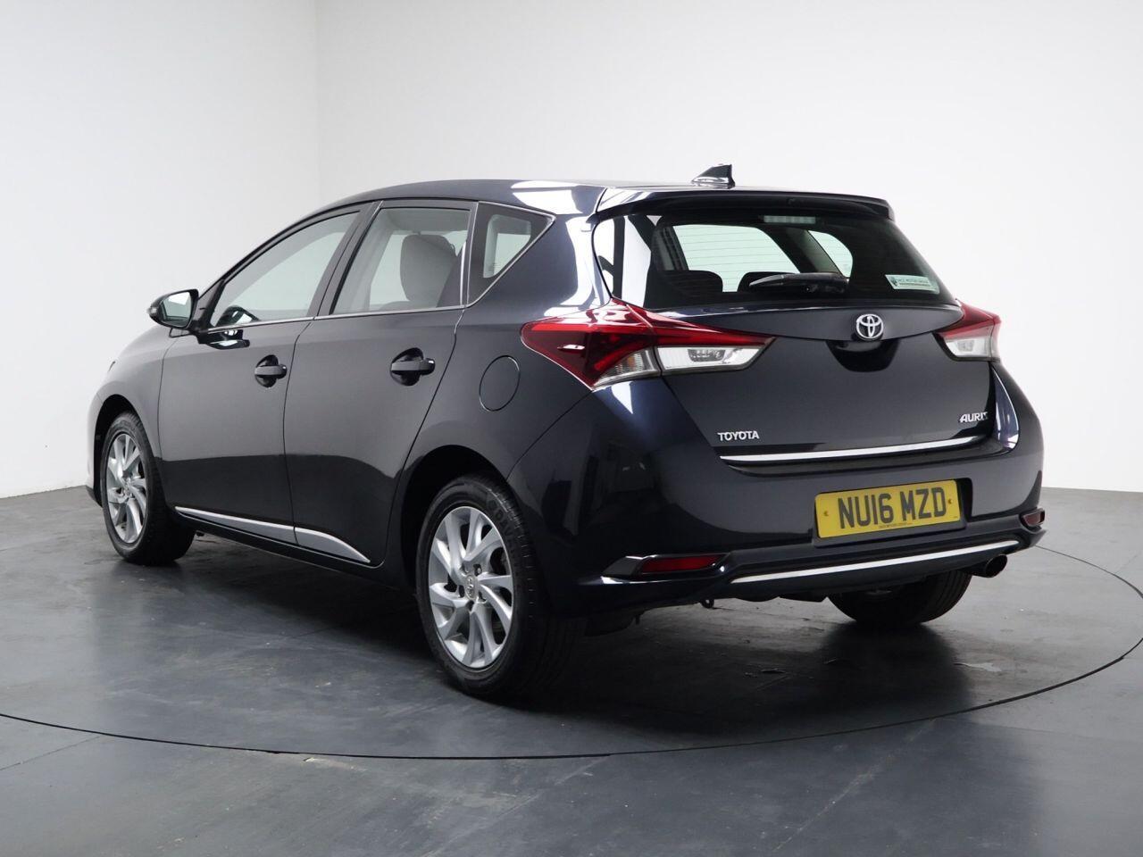 Toyota Auris - Image 9