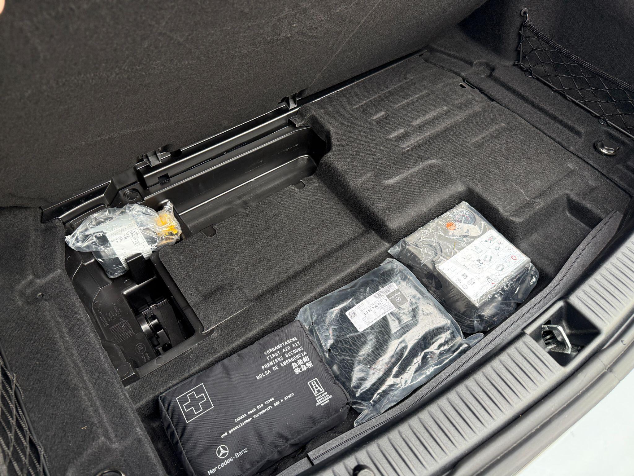 Mercedes C Class - Image 84