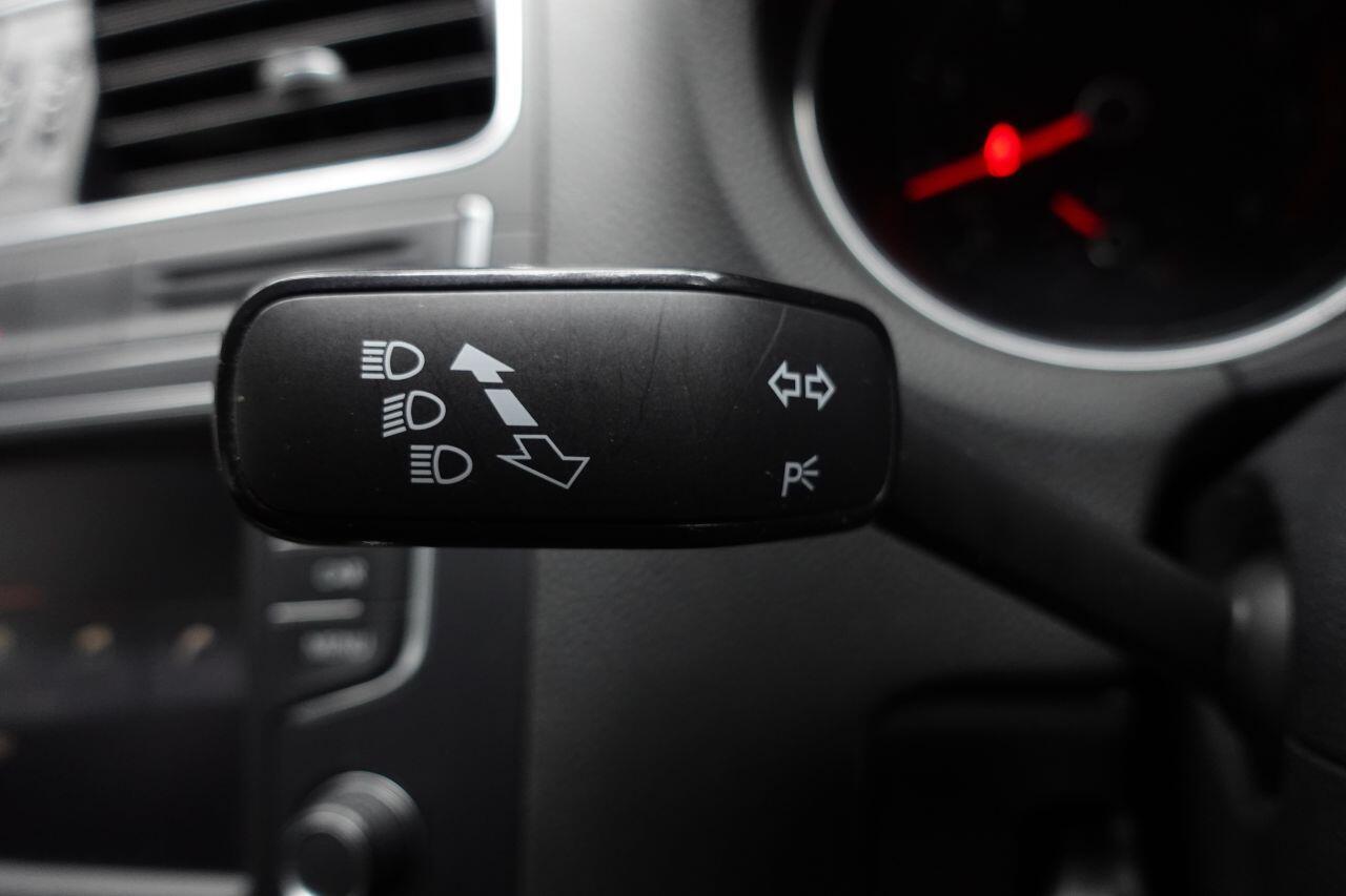 Volkswagen Polo - Image 27