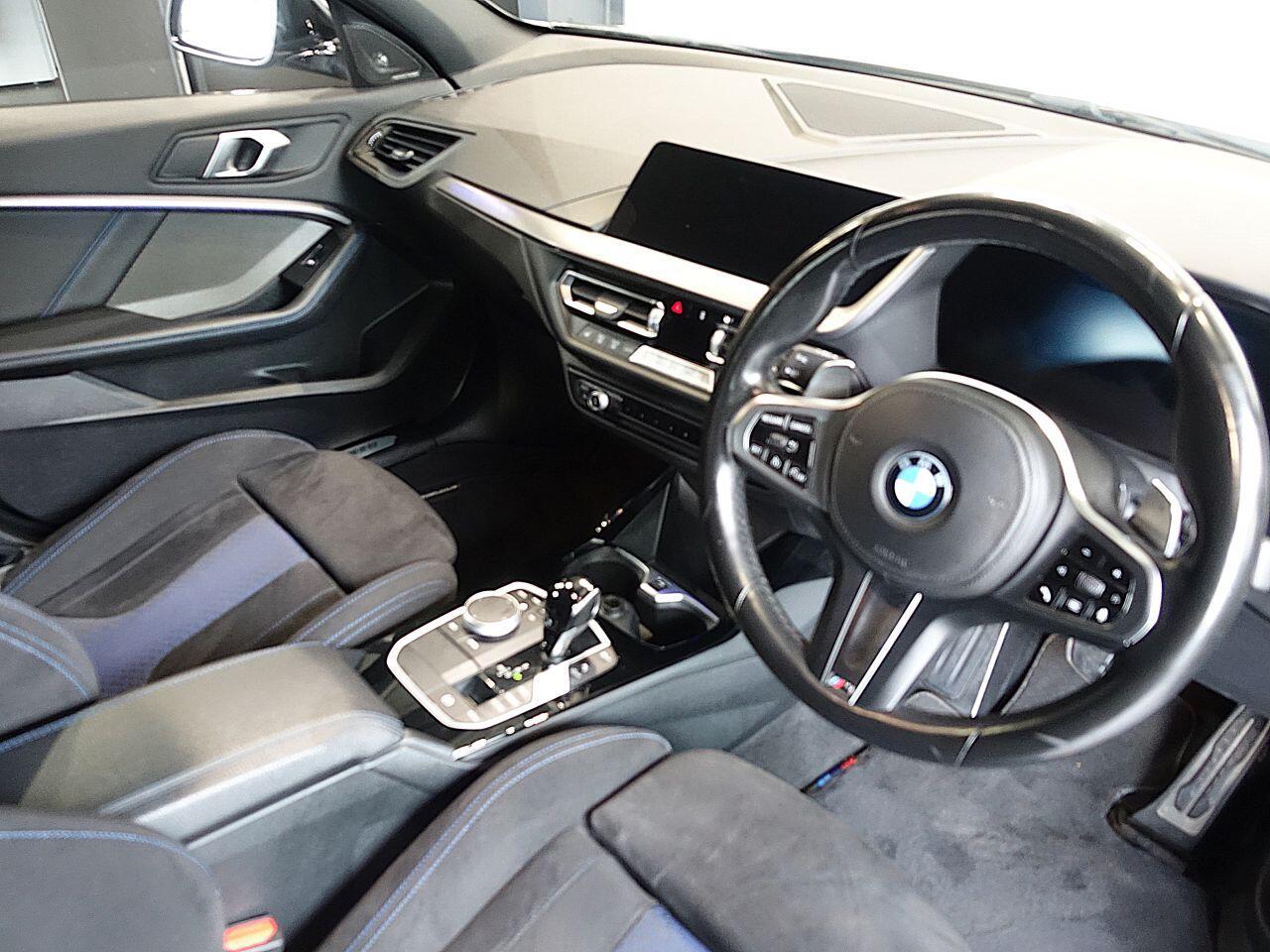 BMW 1 Series - Image 2