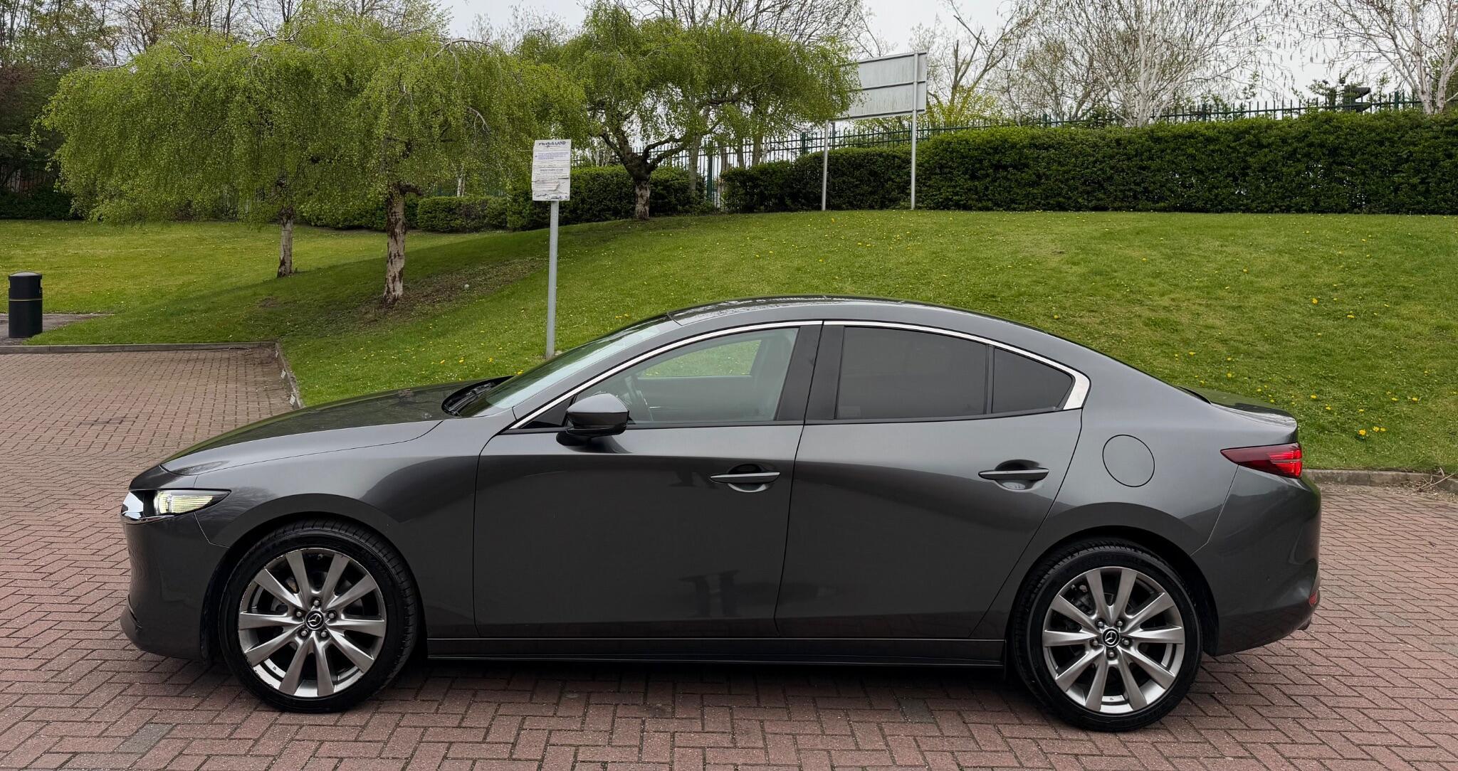 Mazda MAZDA3 - Image 3