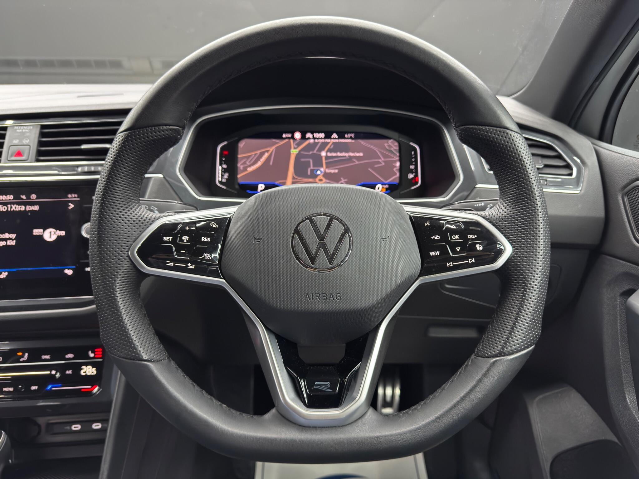 Volkswagen Tiguan - Image 19