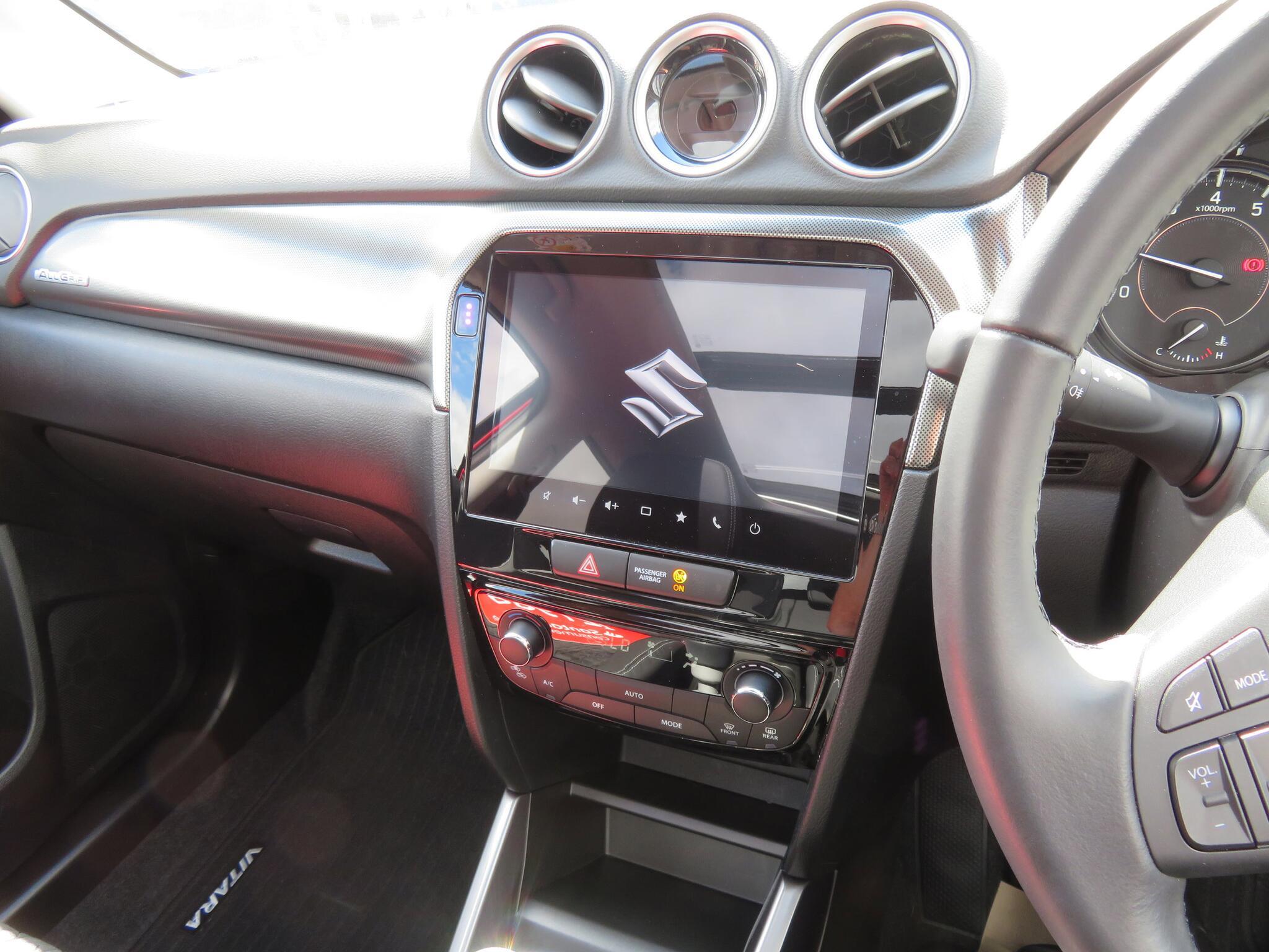 Suzuki Vitara - Image 2