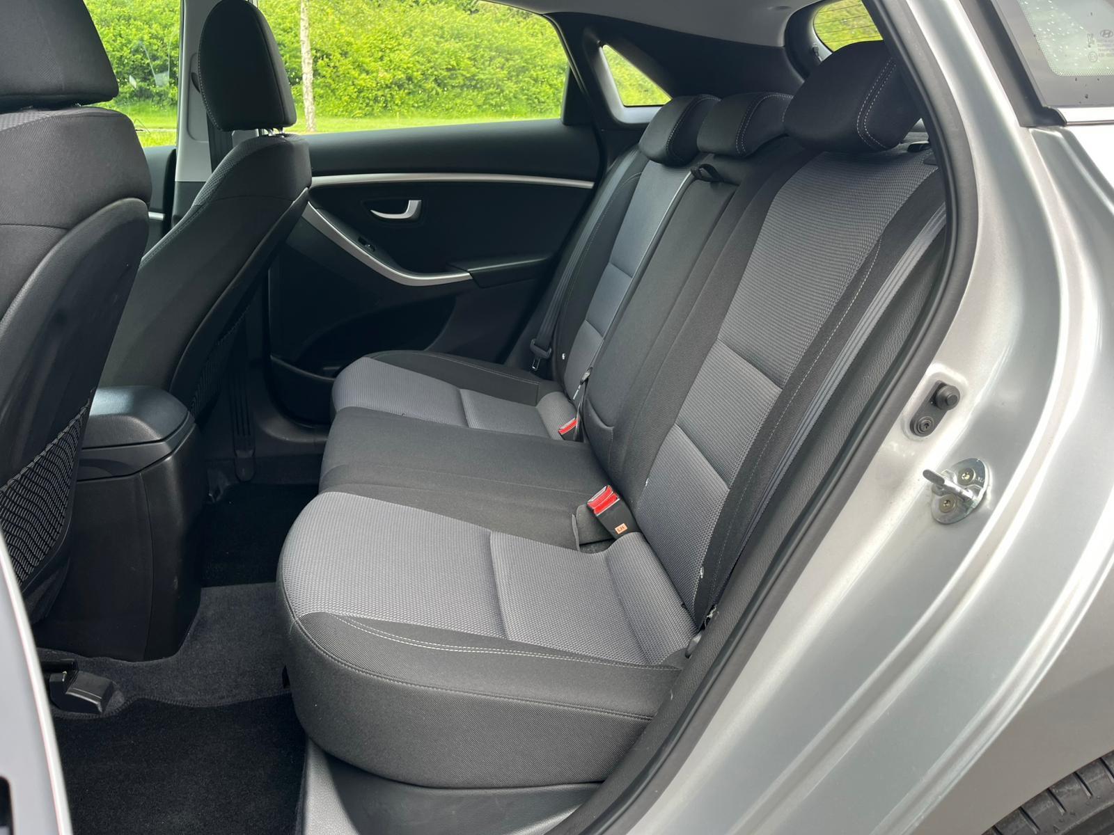 Hyundai i30 - Image 9