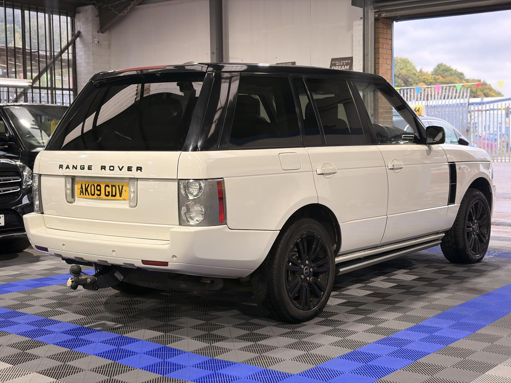 Land Rover Range Rover - Image 7