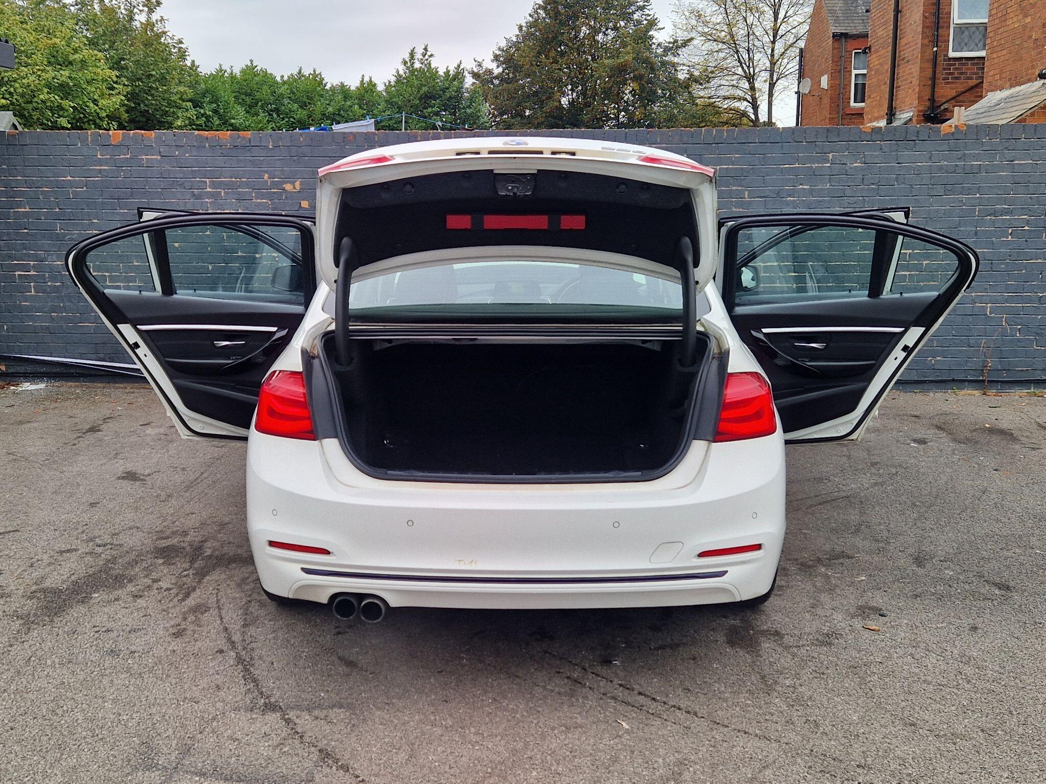 BMW 3 Series - Image 20