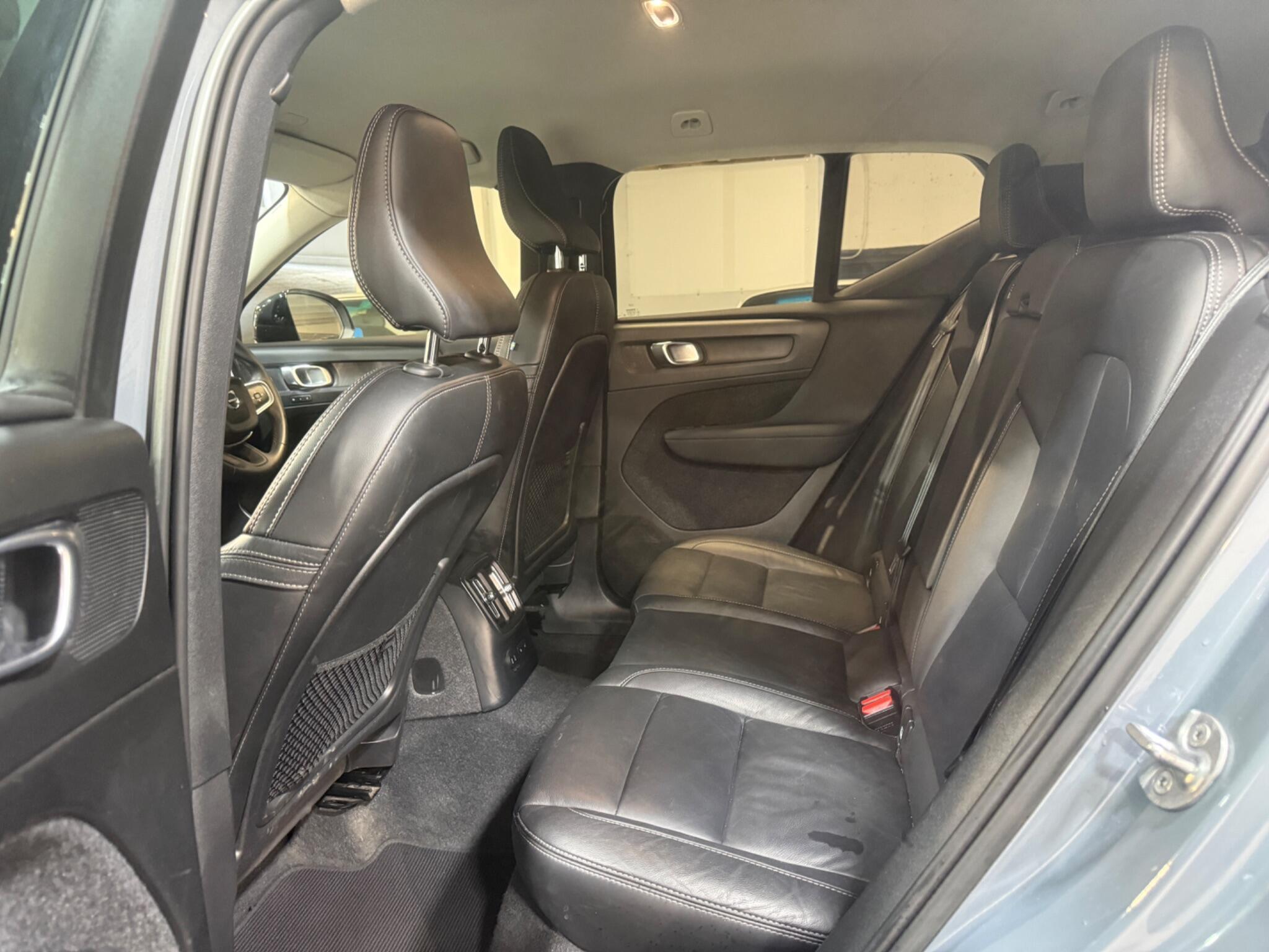 Volvo XC40 - Image 12