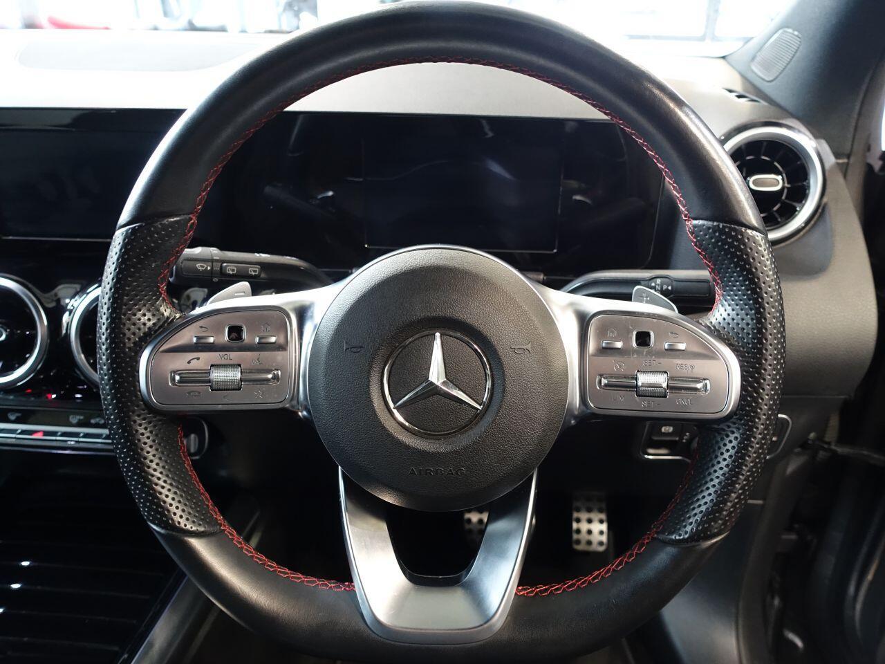 Mercedes-benz GLA - Image 13