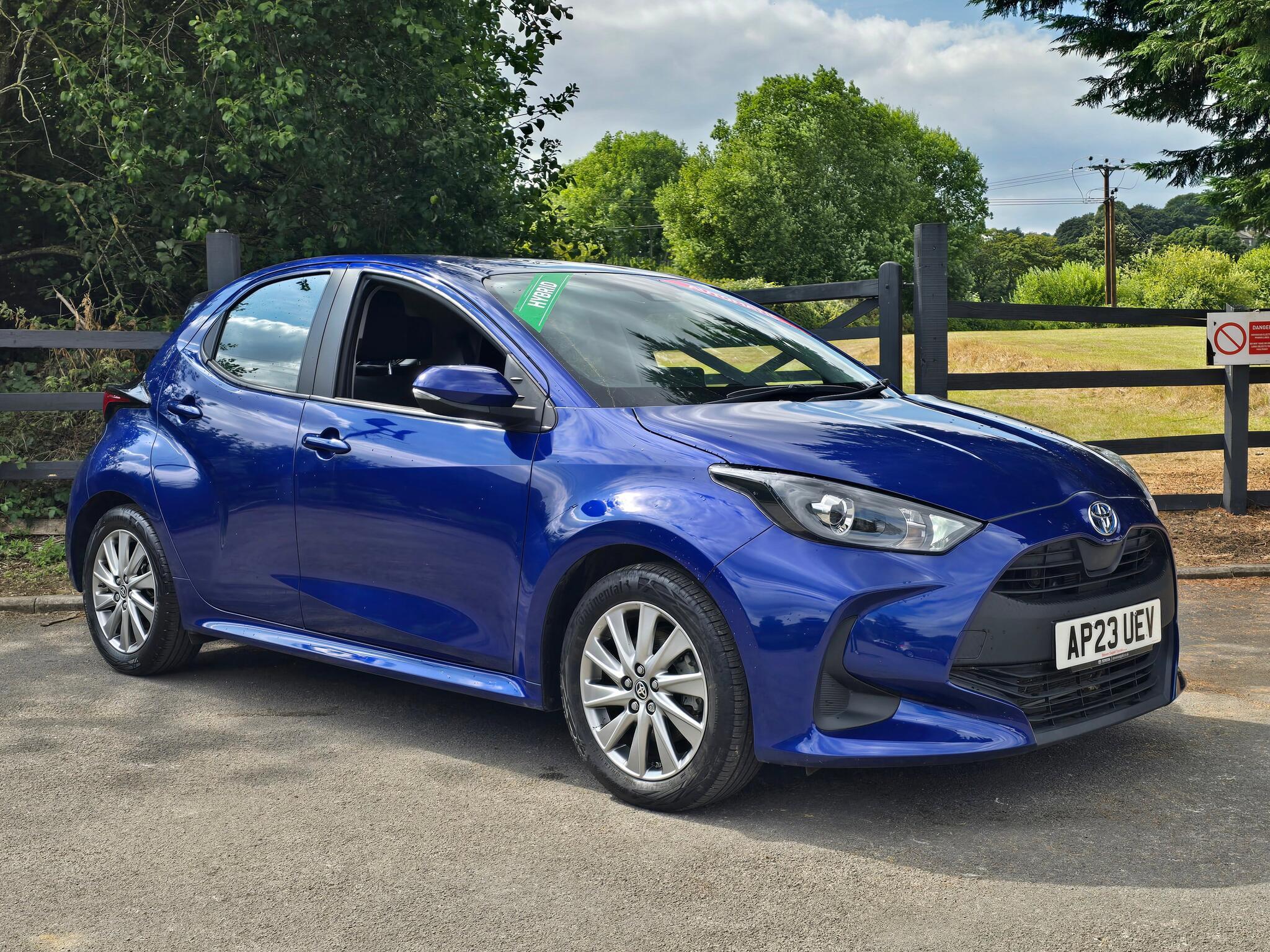 Toyota Yaris - Image 18