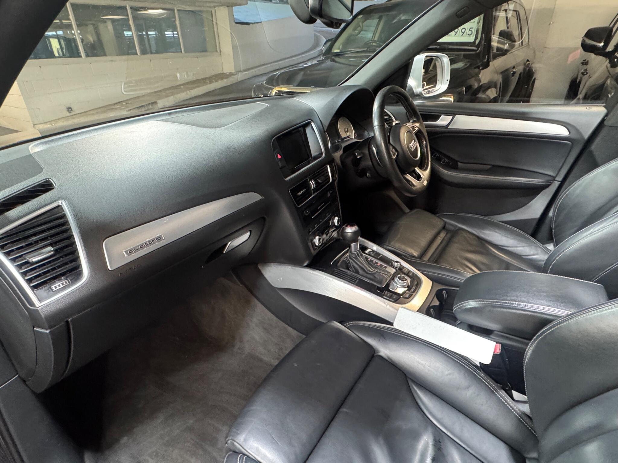 Audi SQ5 - Image 11