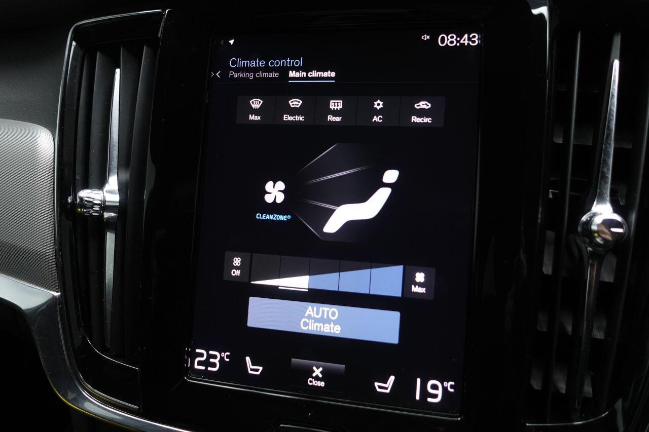 Volvo S90 - Image 30