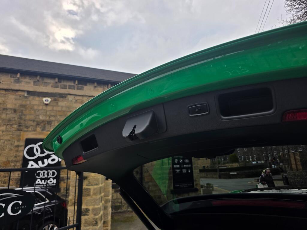 Porsche Macan - Image 16