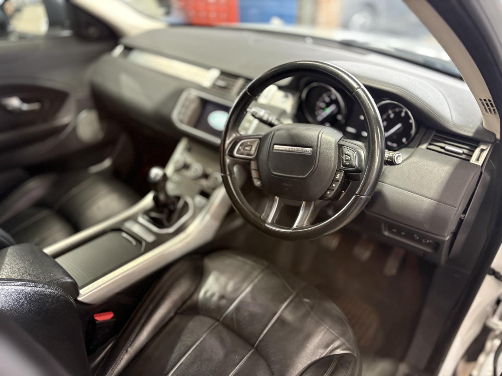 Land Rover Range Rover Evoque - Image 10