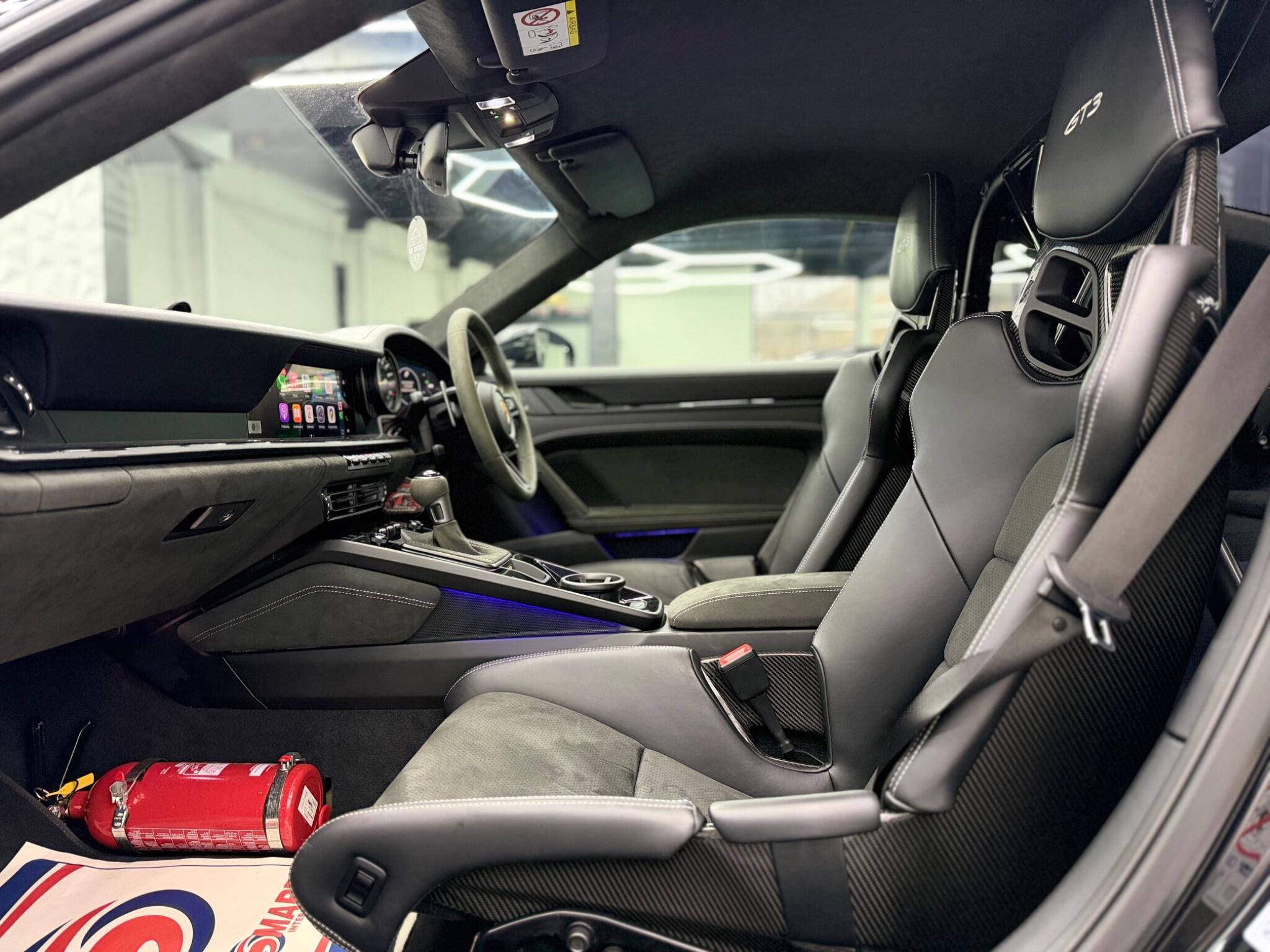 Porsche 911 - Image 28