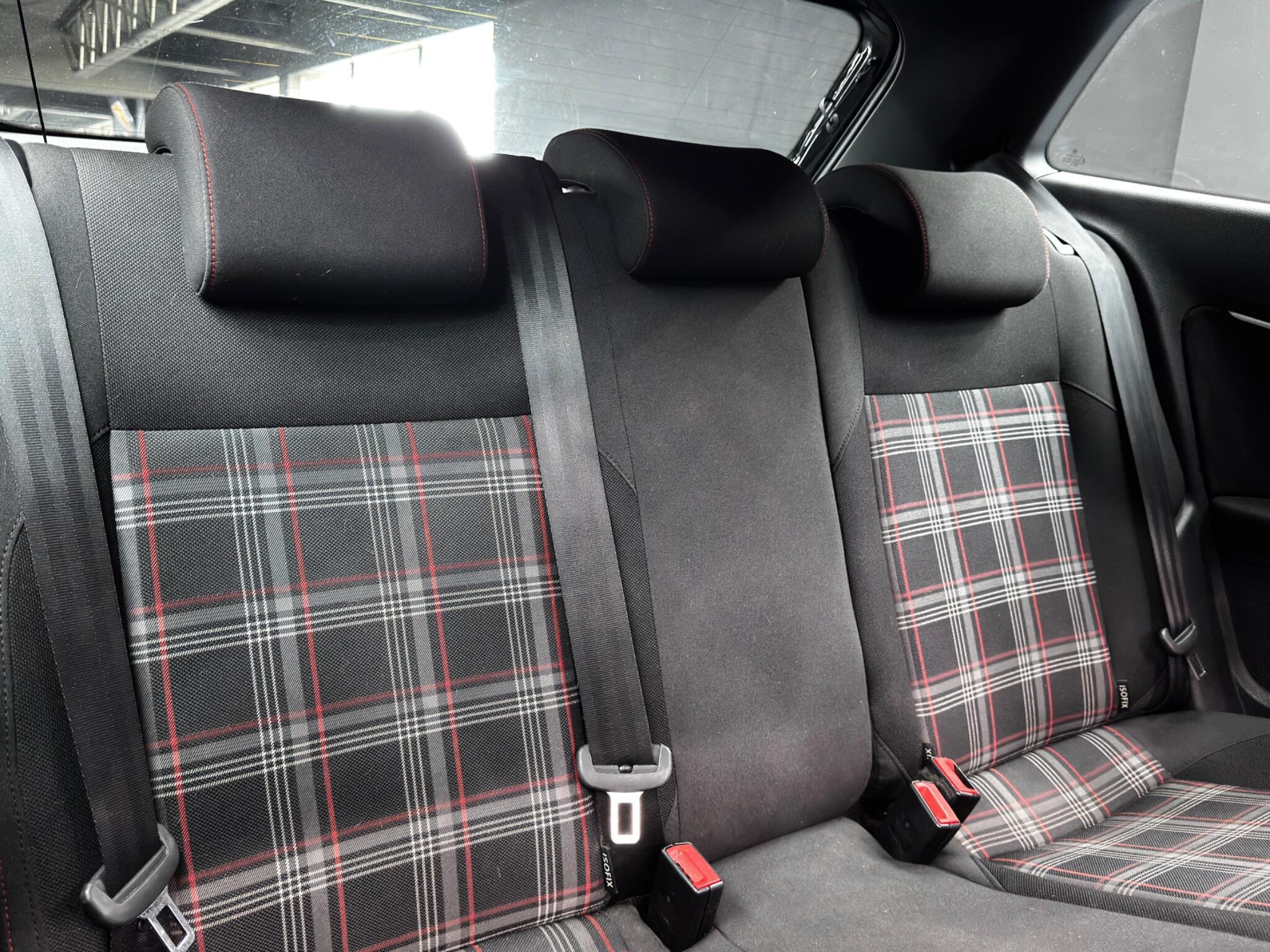 Volkswagen Polo - Image 15