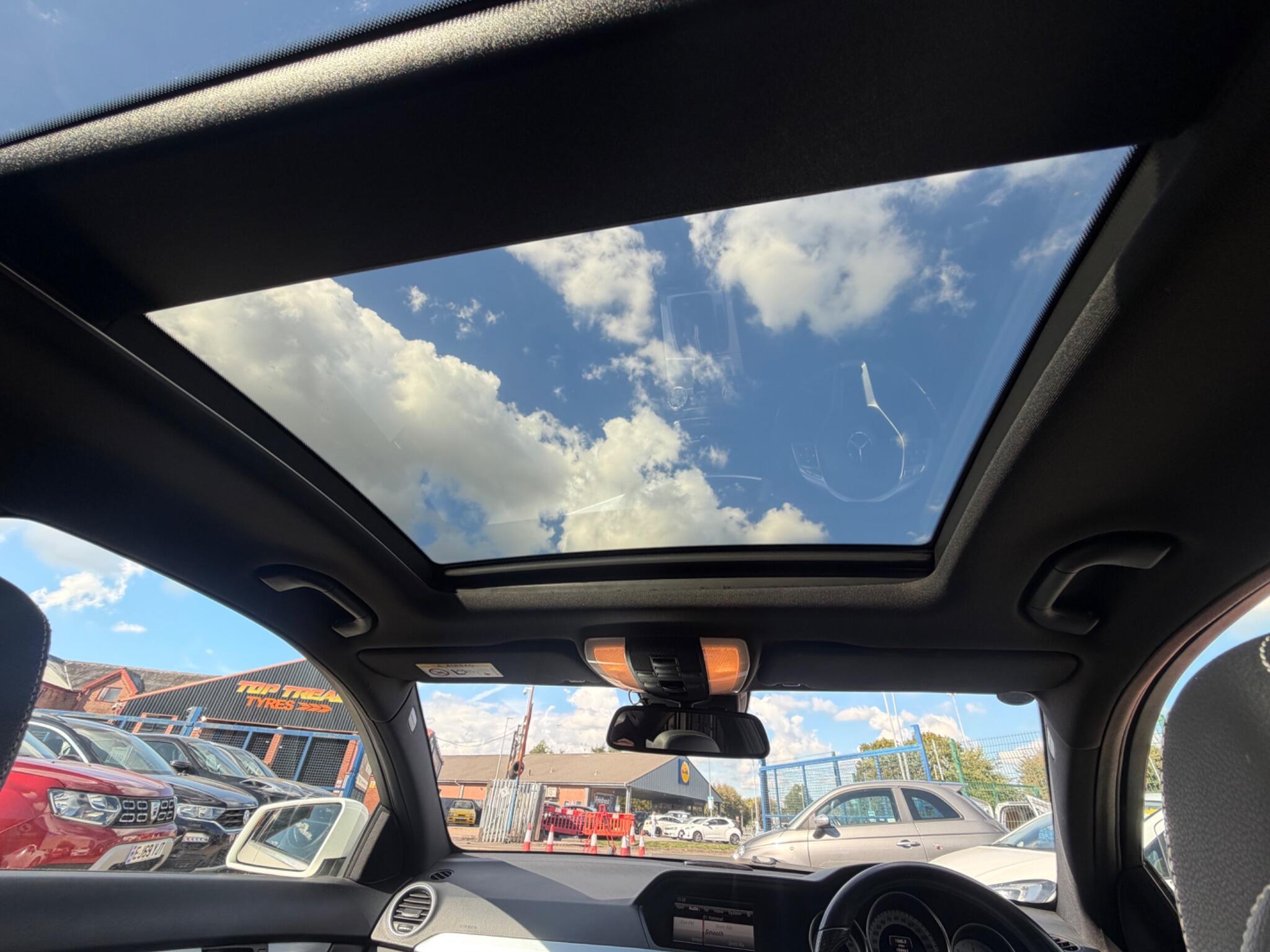 Mercedes C Class - Image 18