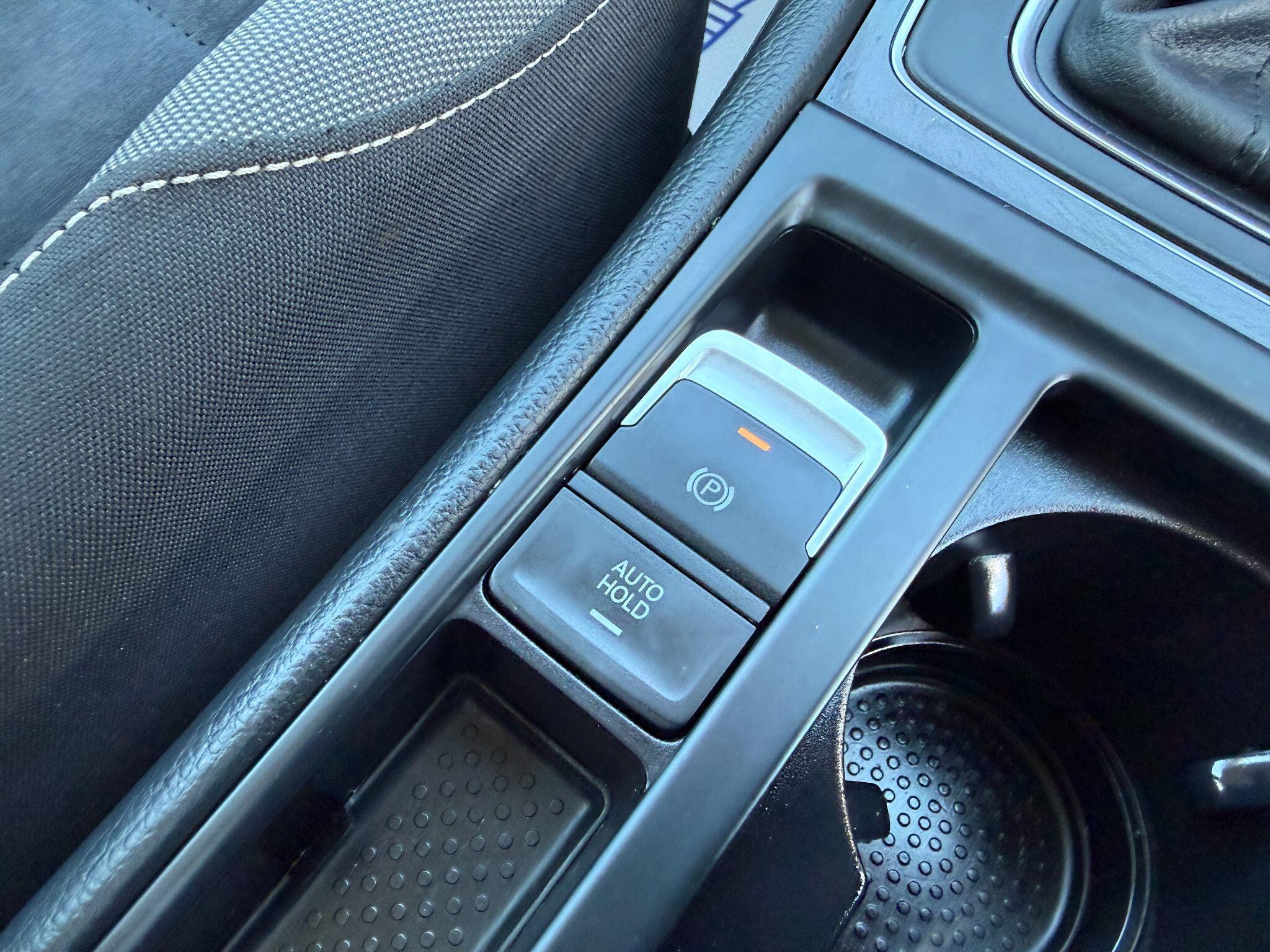 Volkswagen Golf - Image 57