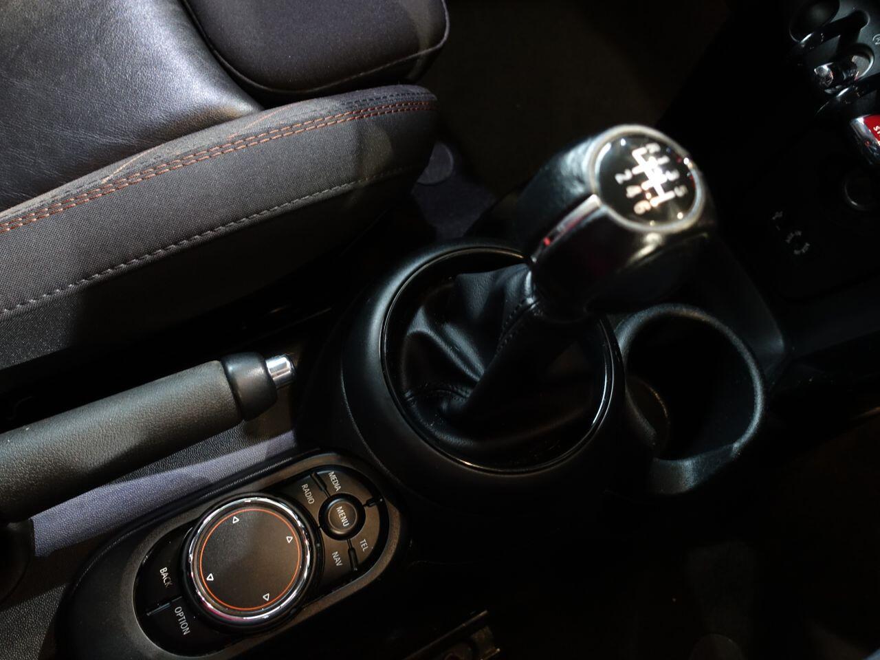 MINI Hatch - Image 29