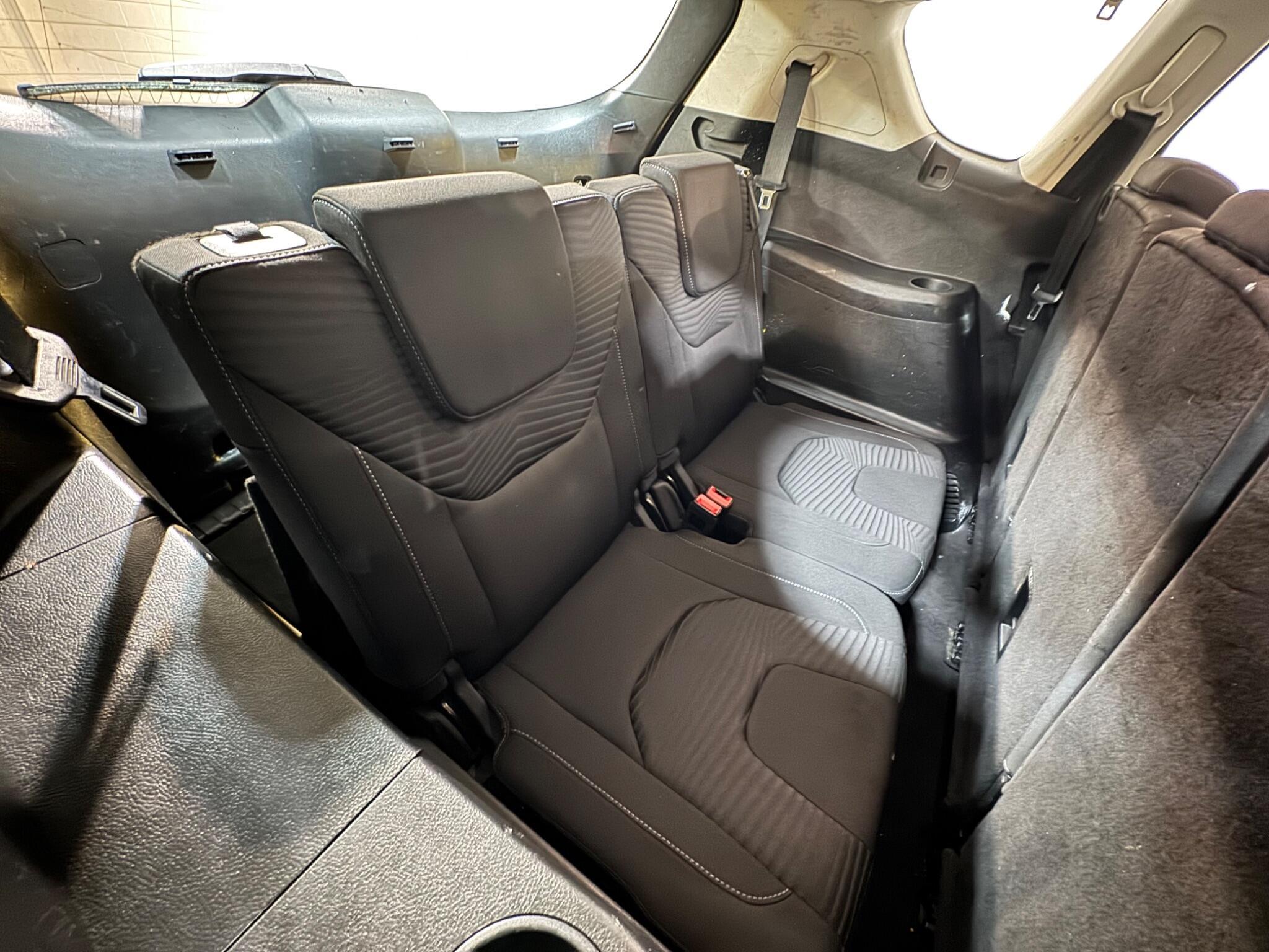 Ford S-MAX - Image 12