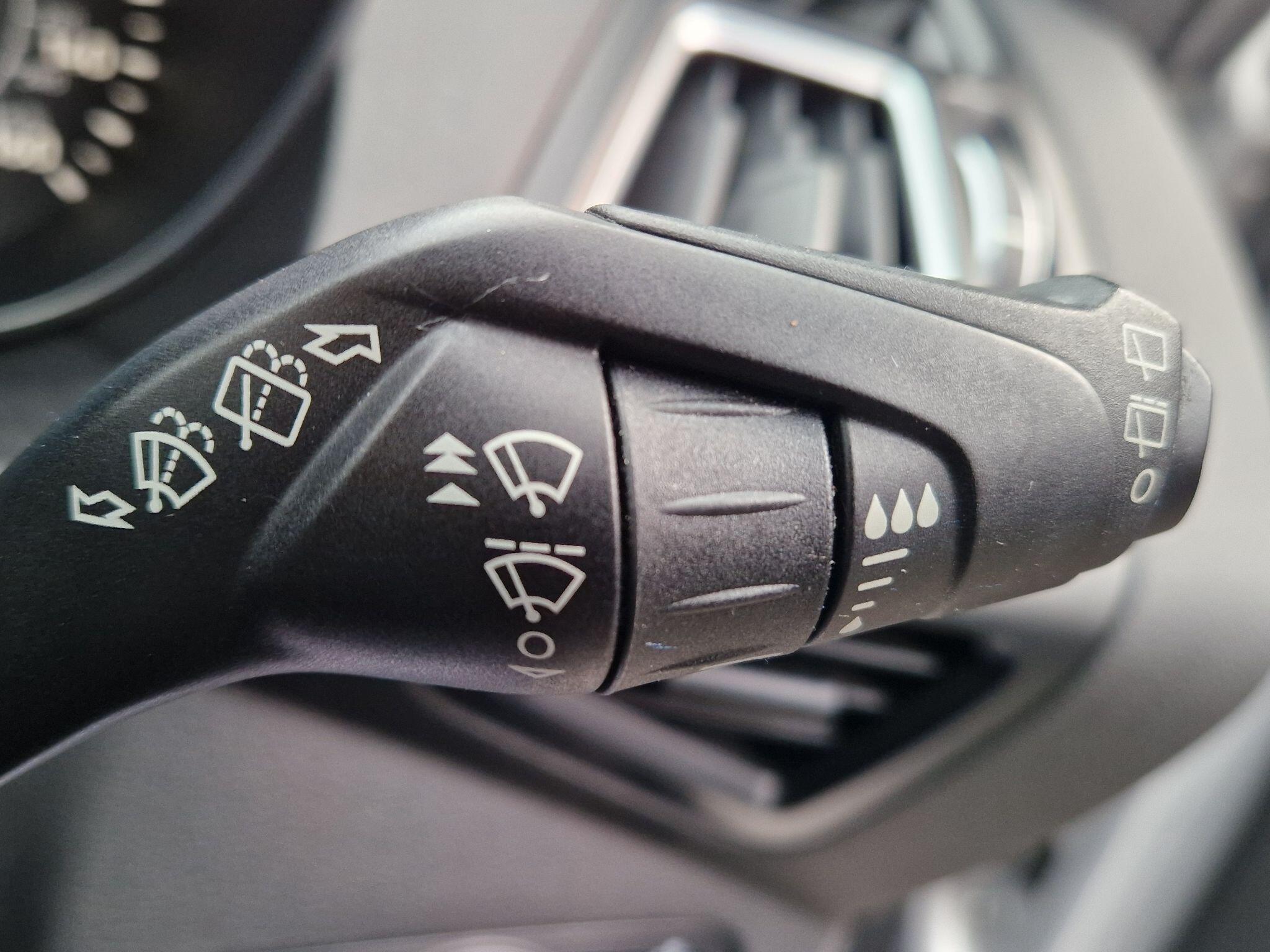 Ford Kuga - Image 45