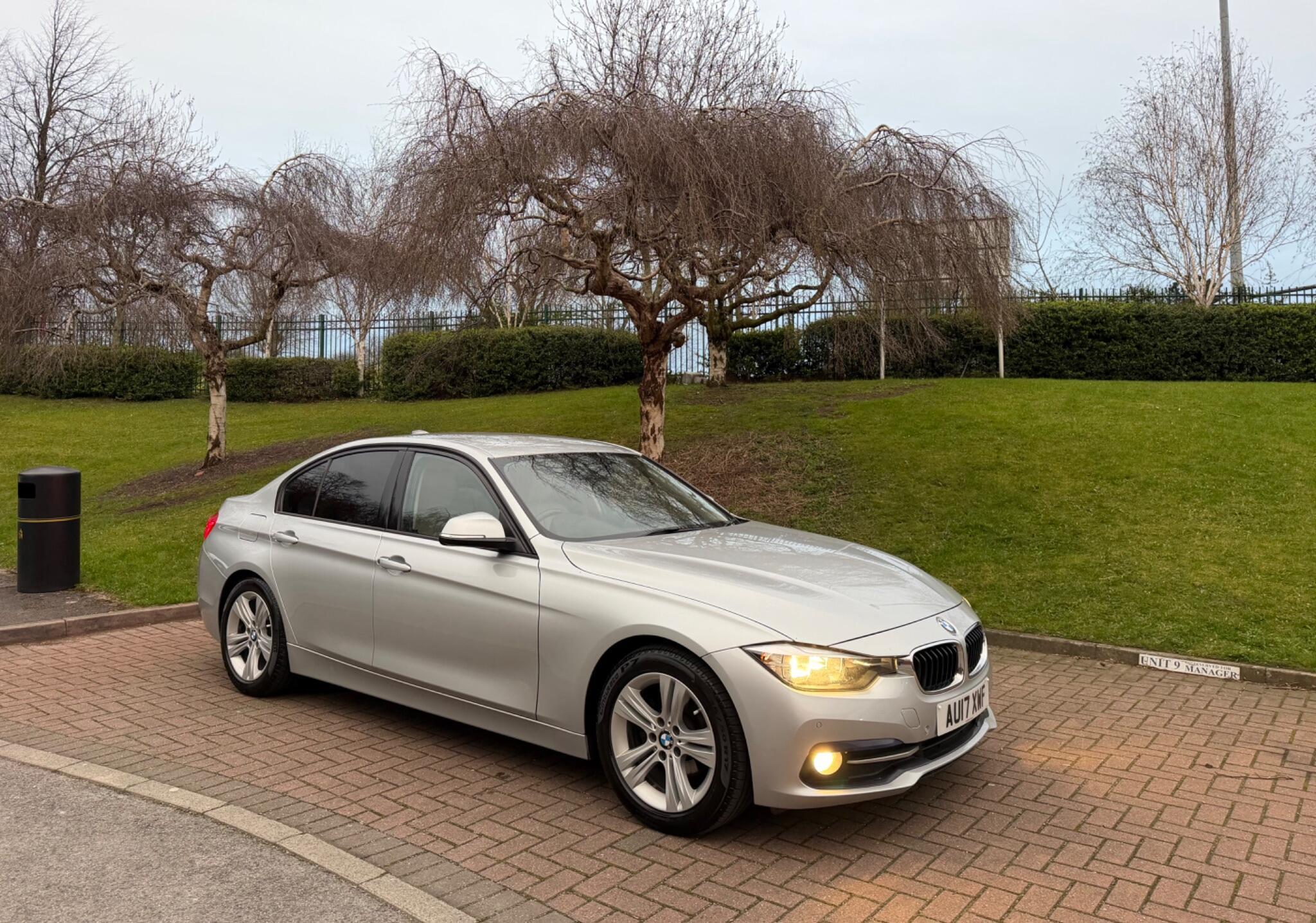 BMW 3 Series - Image 13