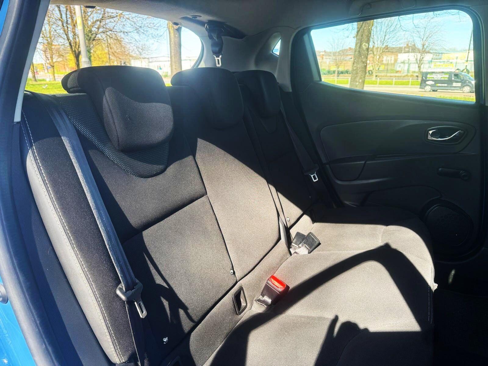 Renault Clio - Image 22
