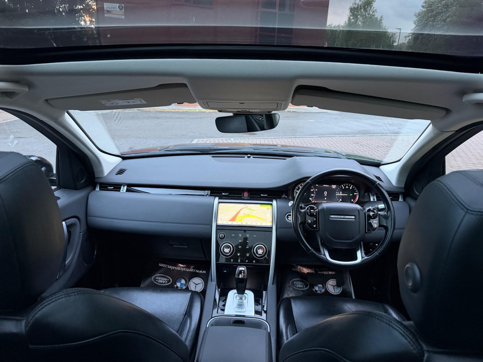 Land Rover DISCOVERY SPORT - Image 4