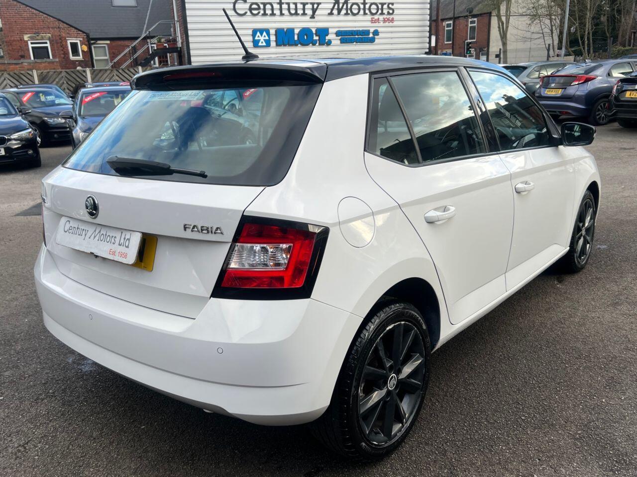 Skoda Fabia - Image 11