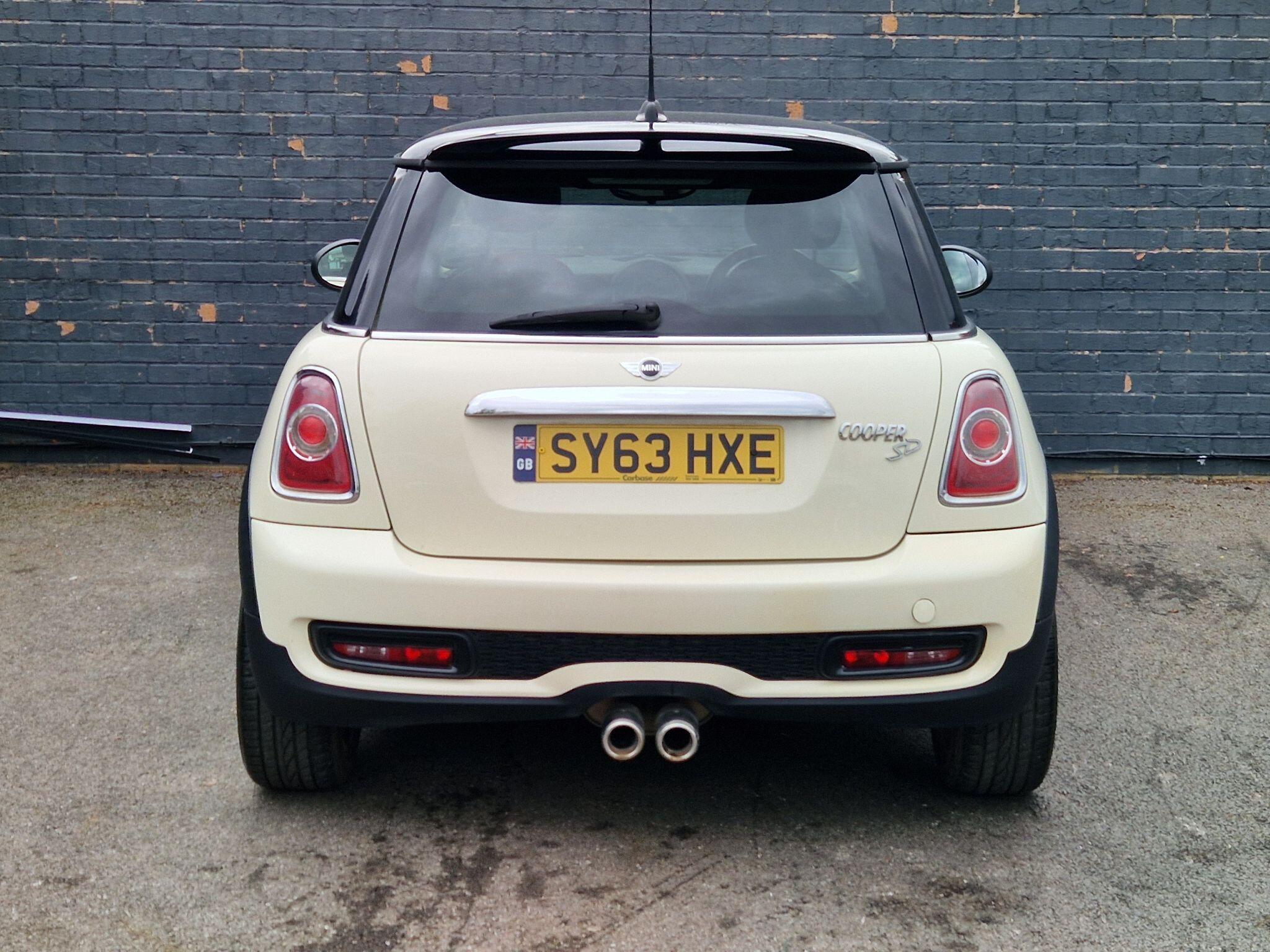 MINI Hatch - Image 9