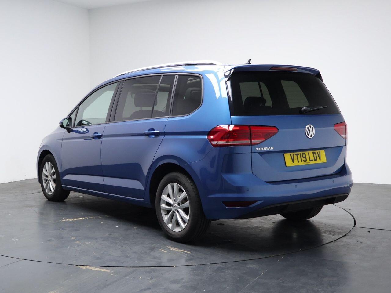 Volkswagen Touran - Image 8