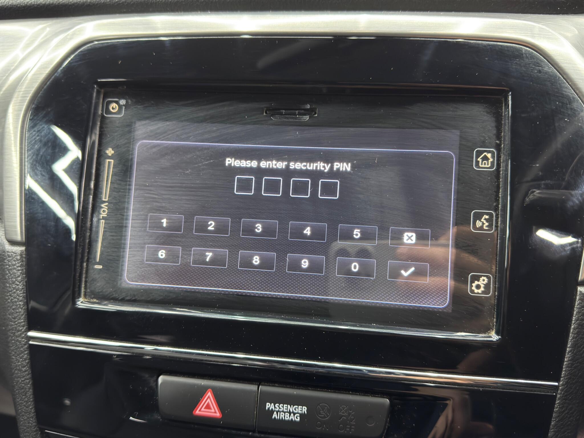 Suzuki Vitara - Image 28