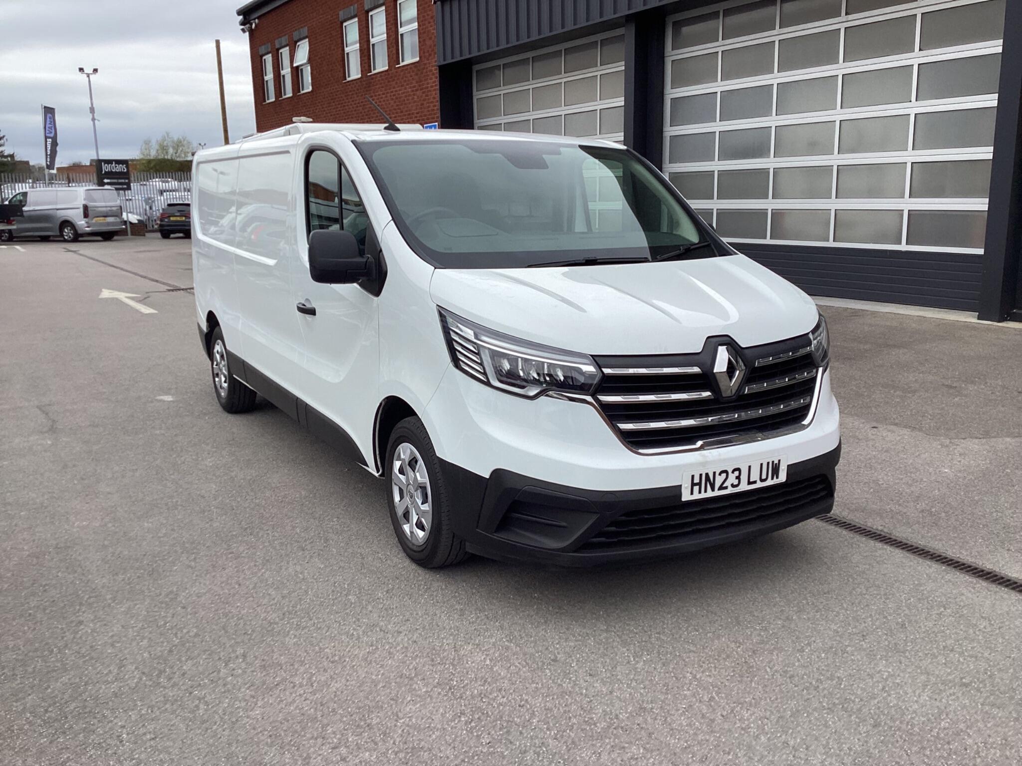 Renault Trafic - Image 5