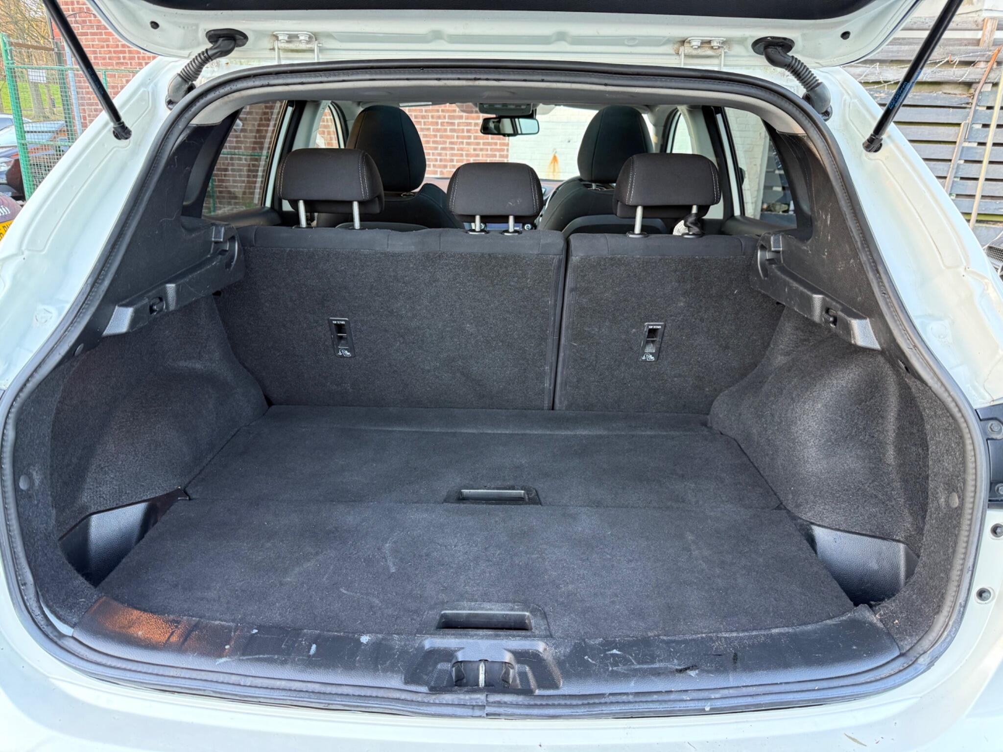 Nissan Qashqai - Image 28