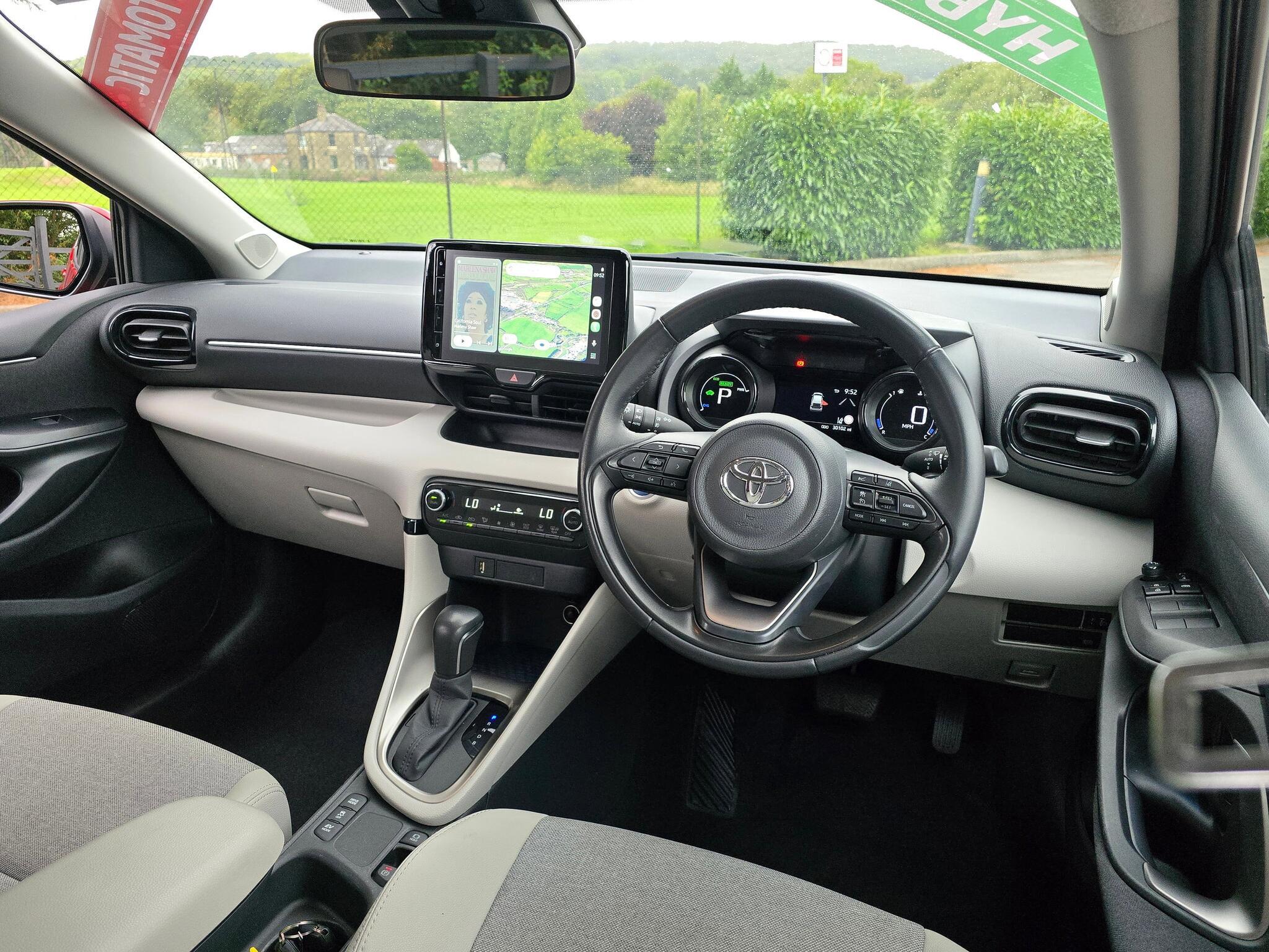 Toyota Yaris - Image 4