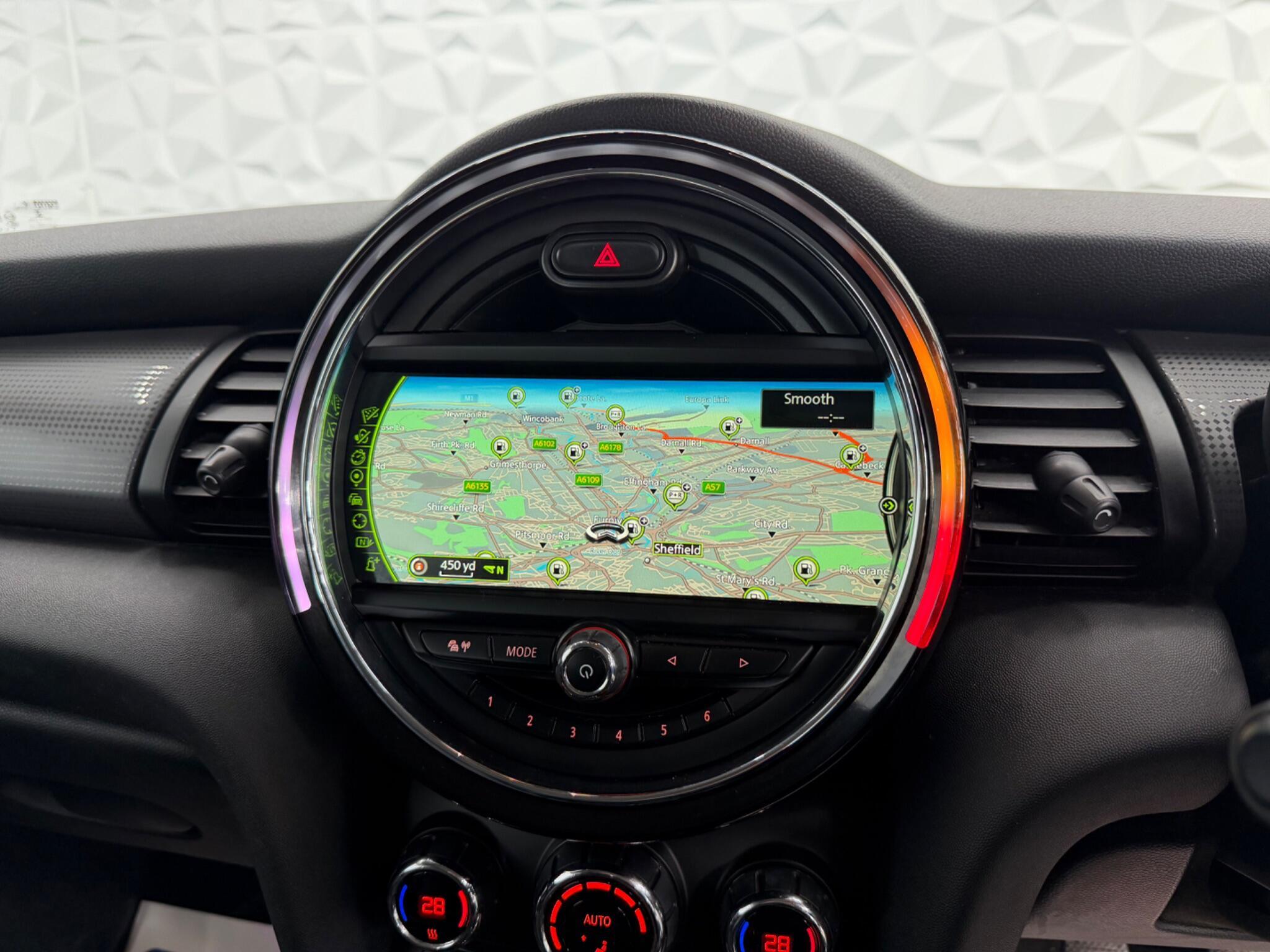 MINI Hatch - Image 19