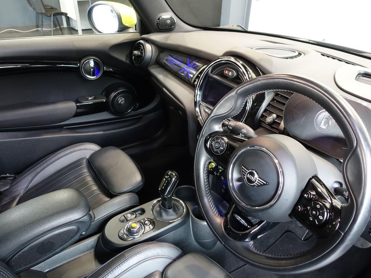 MINI Electric Hatch - Image 4