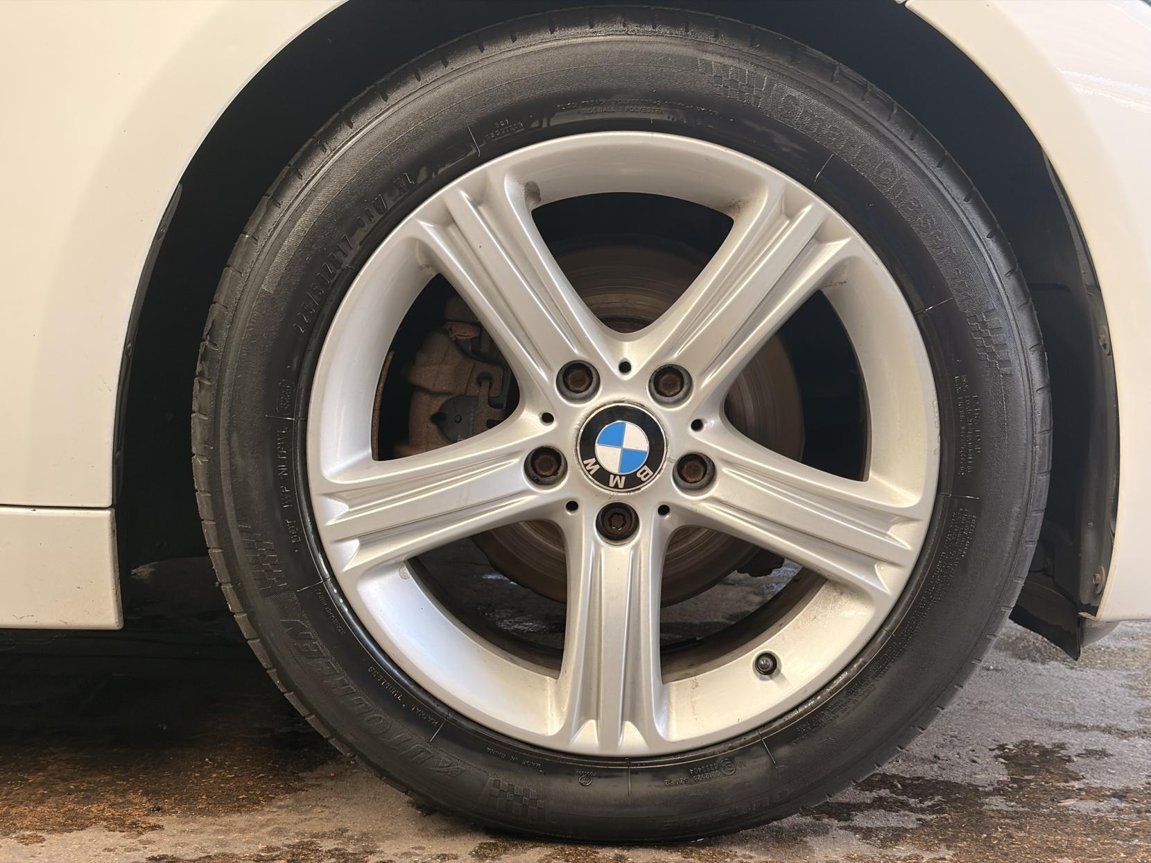 BMW 3 Series - Image 16