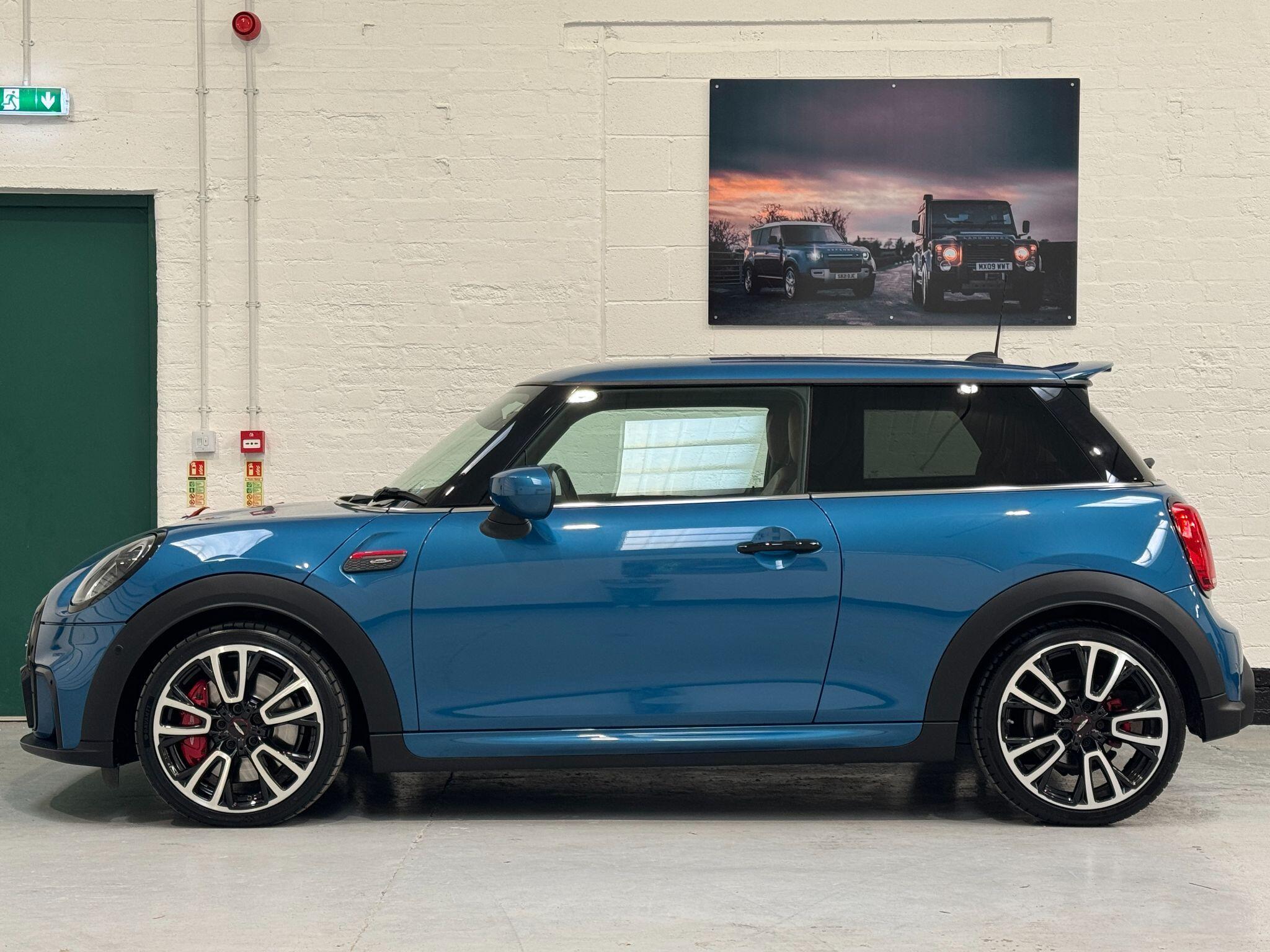 MINI Hatch - Image 10