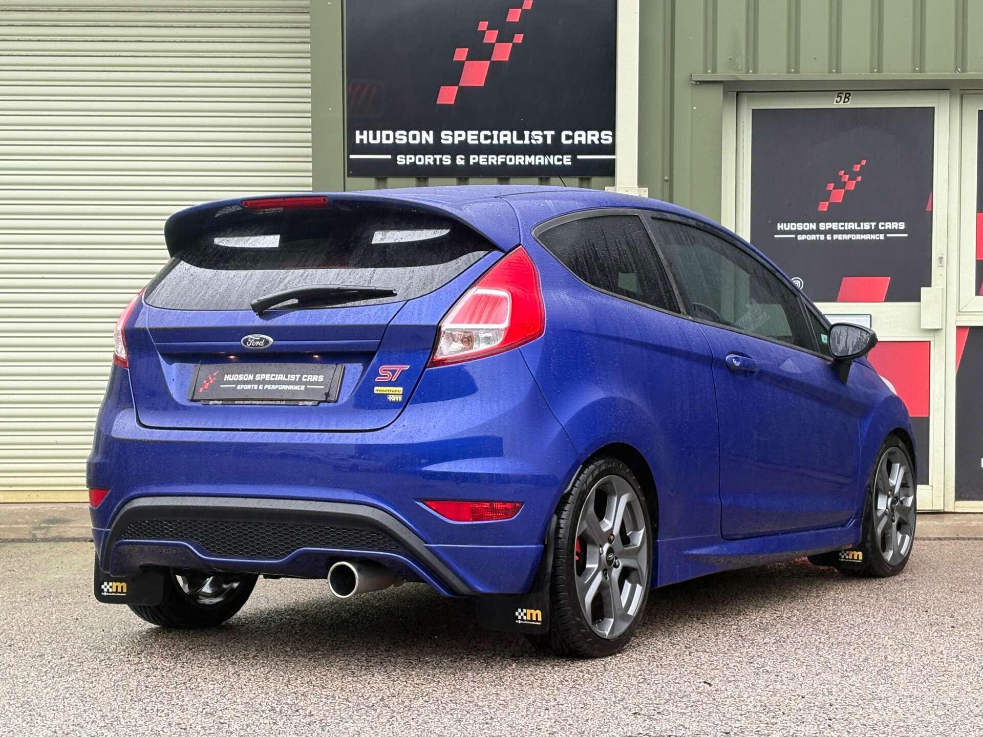 Ford Fiesta - Image 12