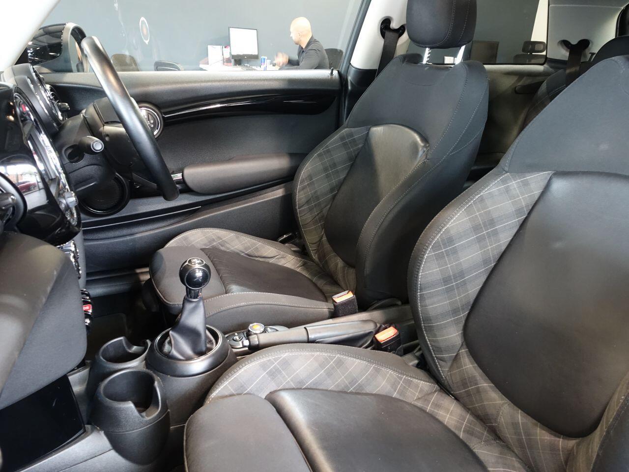 MINI Hatch - Image 14