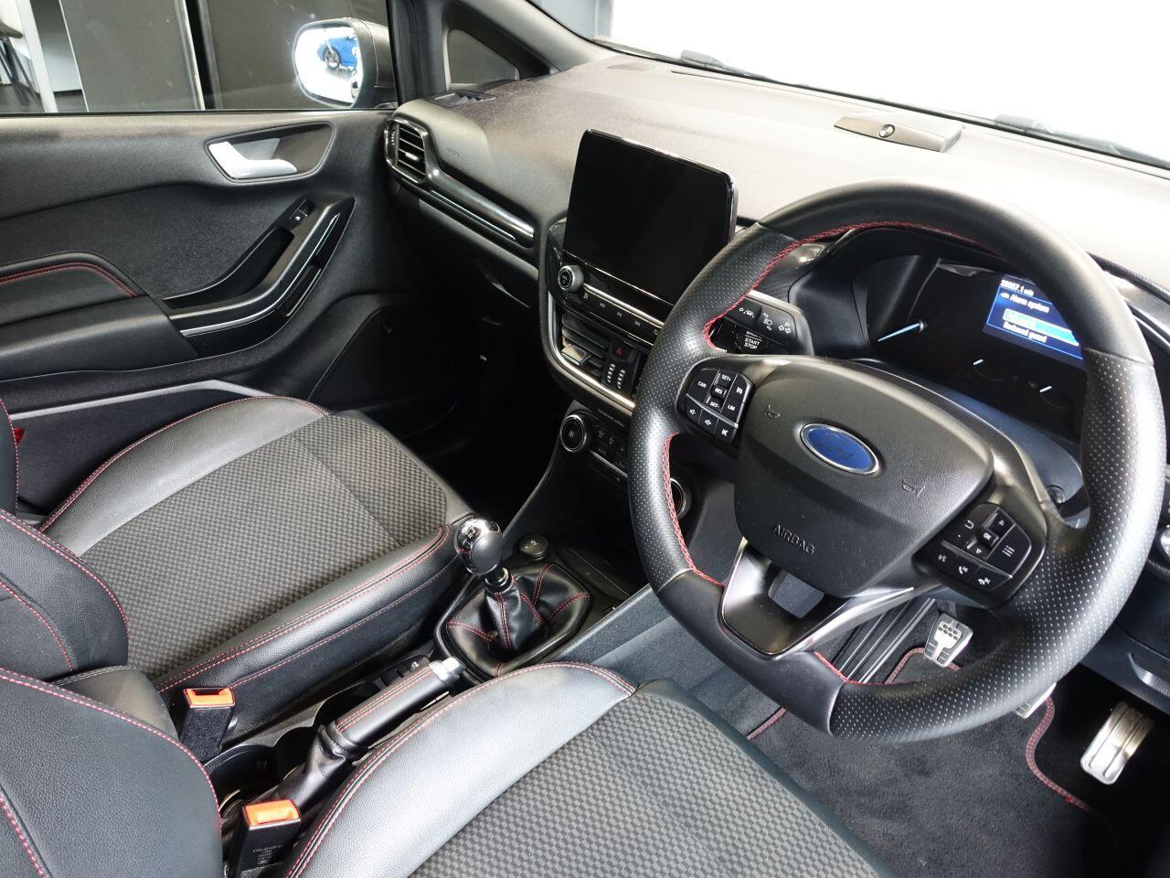 Ford Fiesta - Image 2