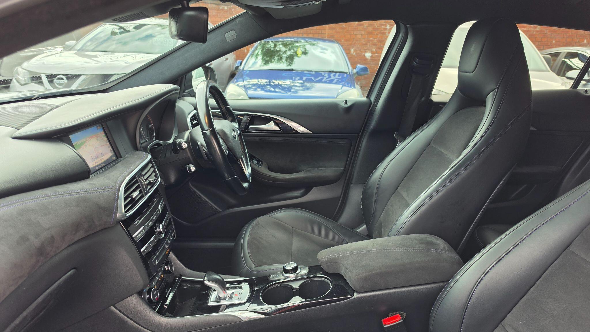 Infiniti Q30 - Image 14
