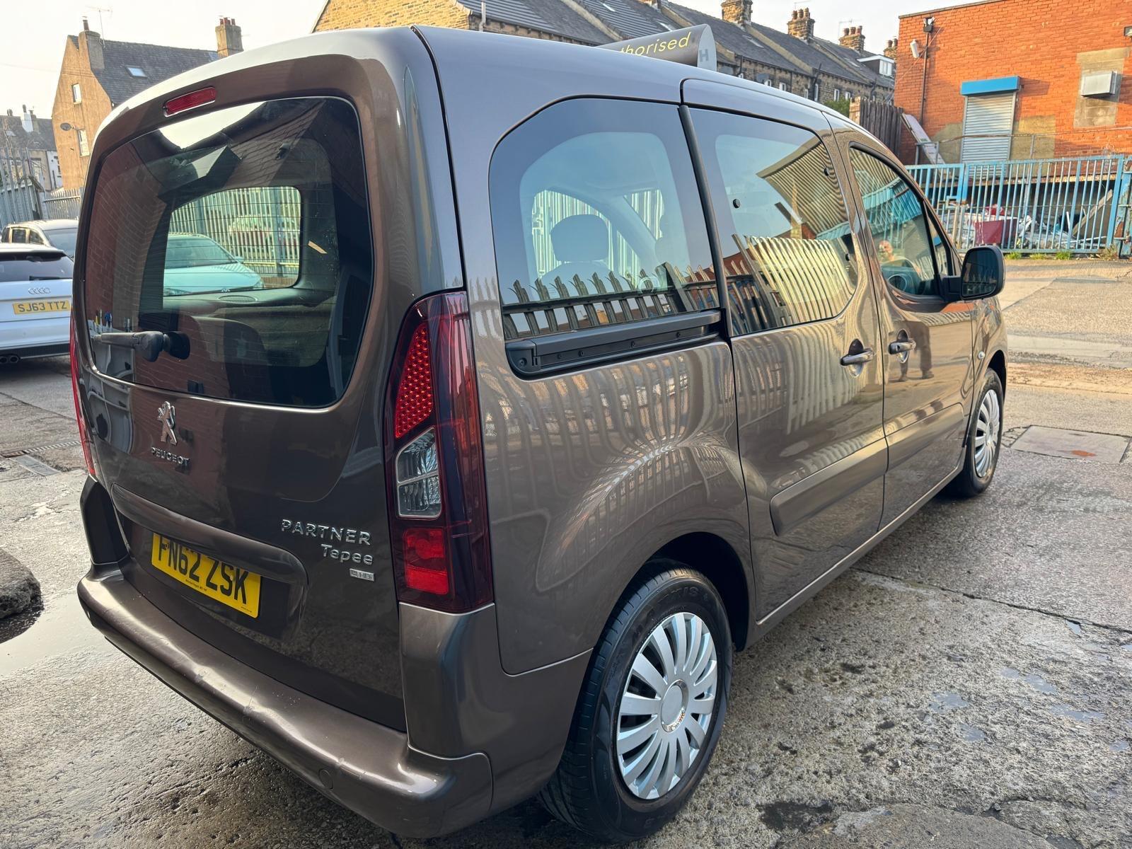 Peugeot Partner Tepee - Image 10