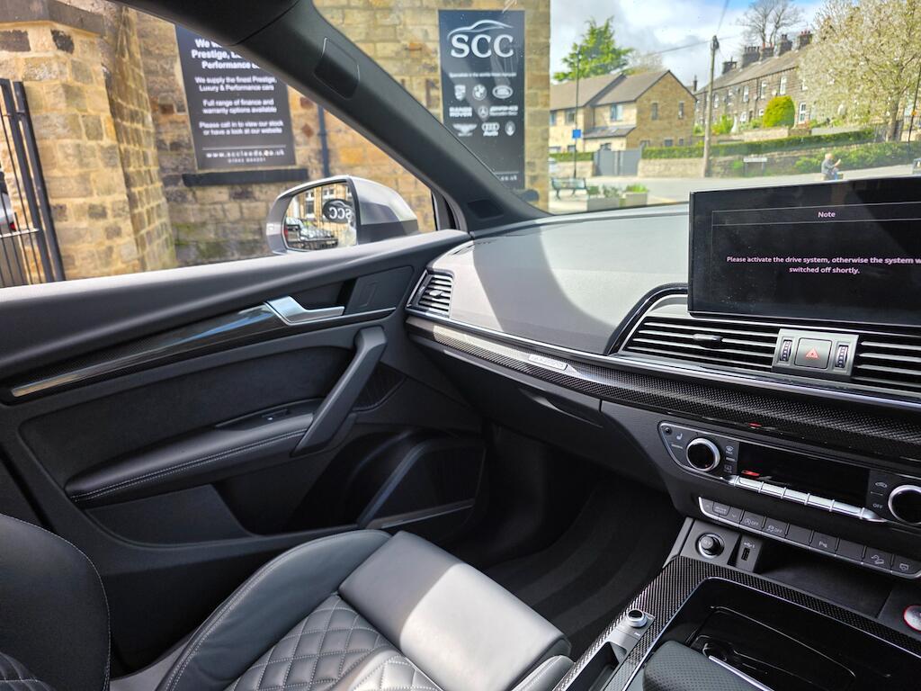 Audi SQ5 - Image 34