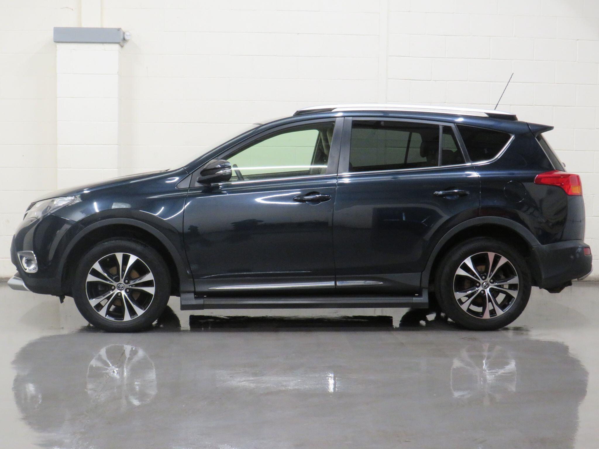 Toyota RAV4 - Image 6