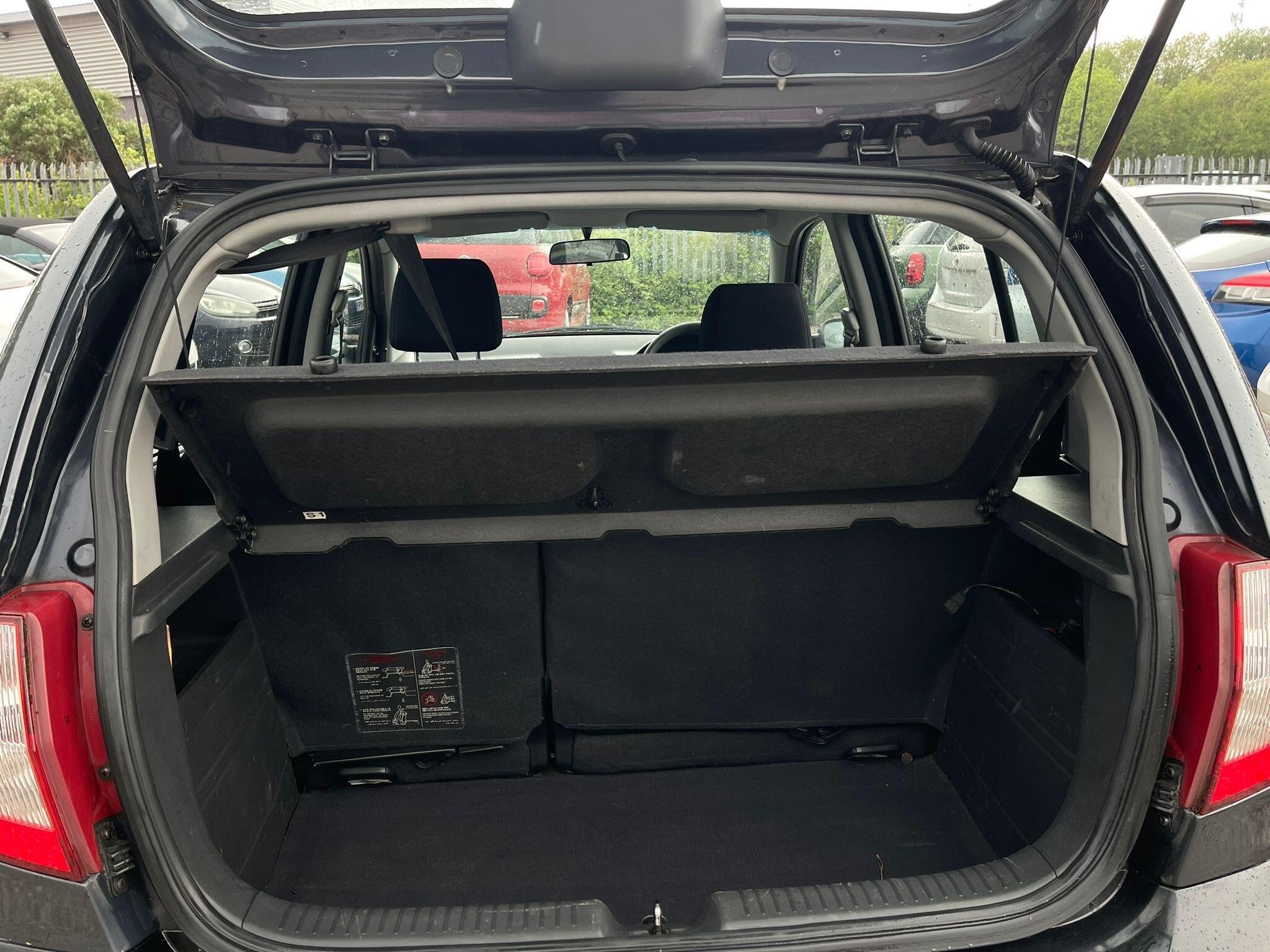 Hyundai Getz - Image 12