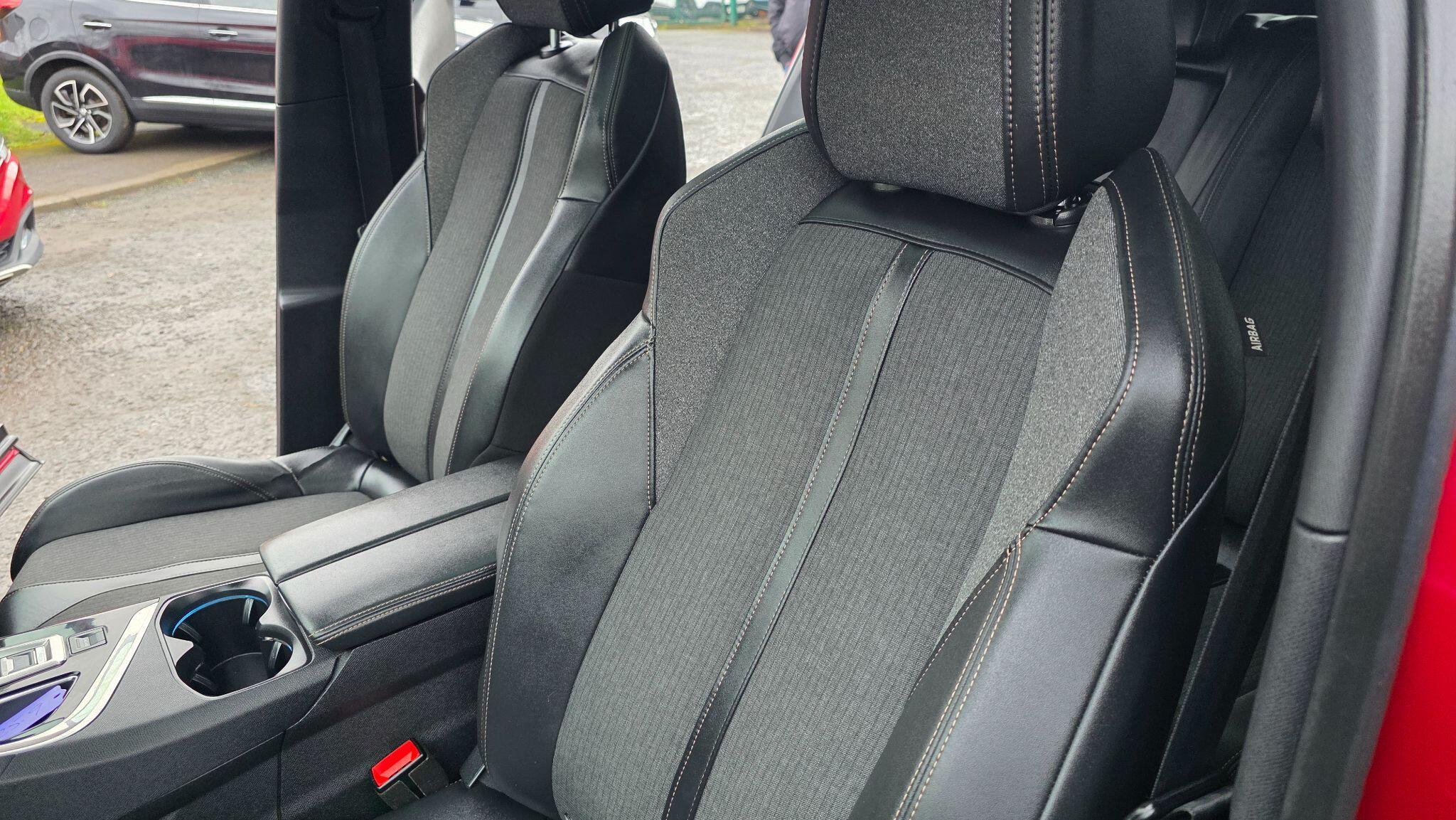 Peugeot 3008 - Image 42