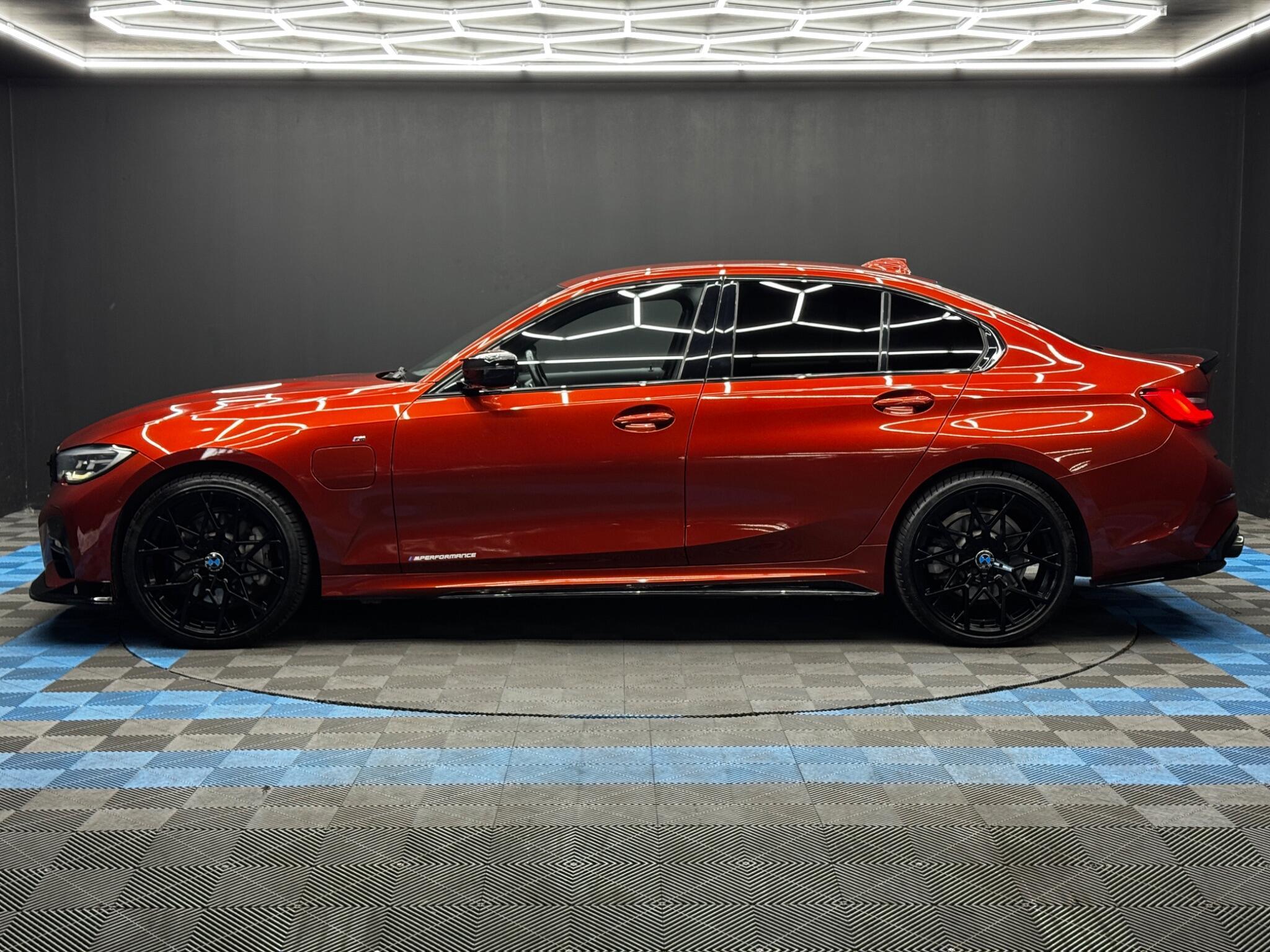 BMW 3 Series - Image 8