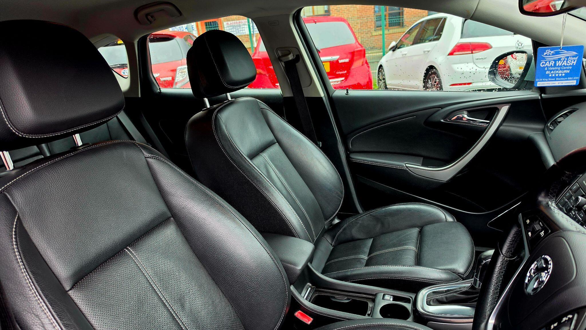 Vauxhall Astra - Image 12