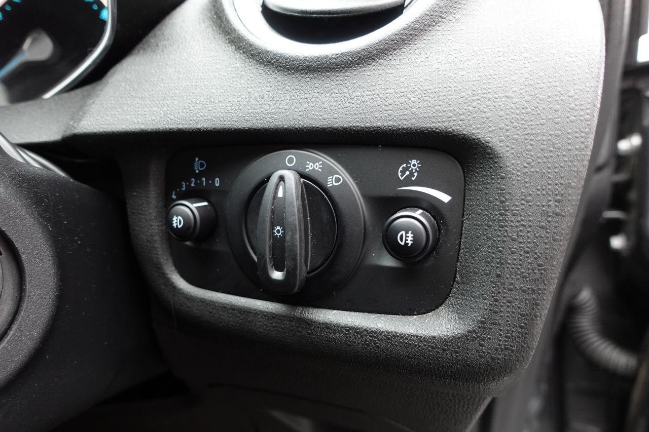 Ford Fiesta - Image 12